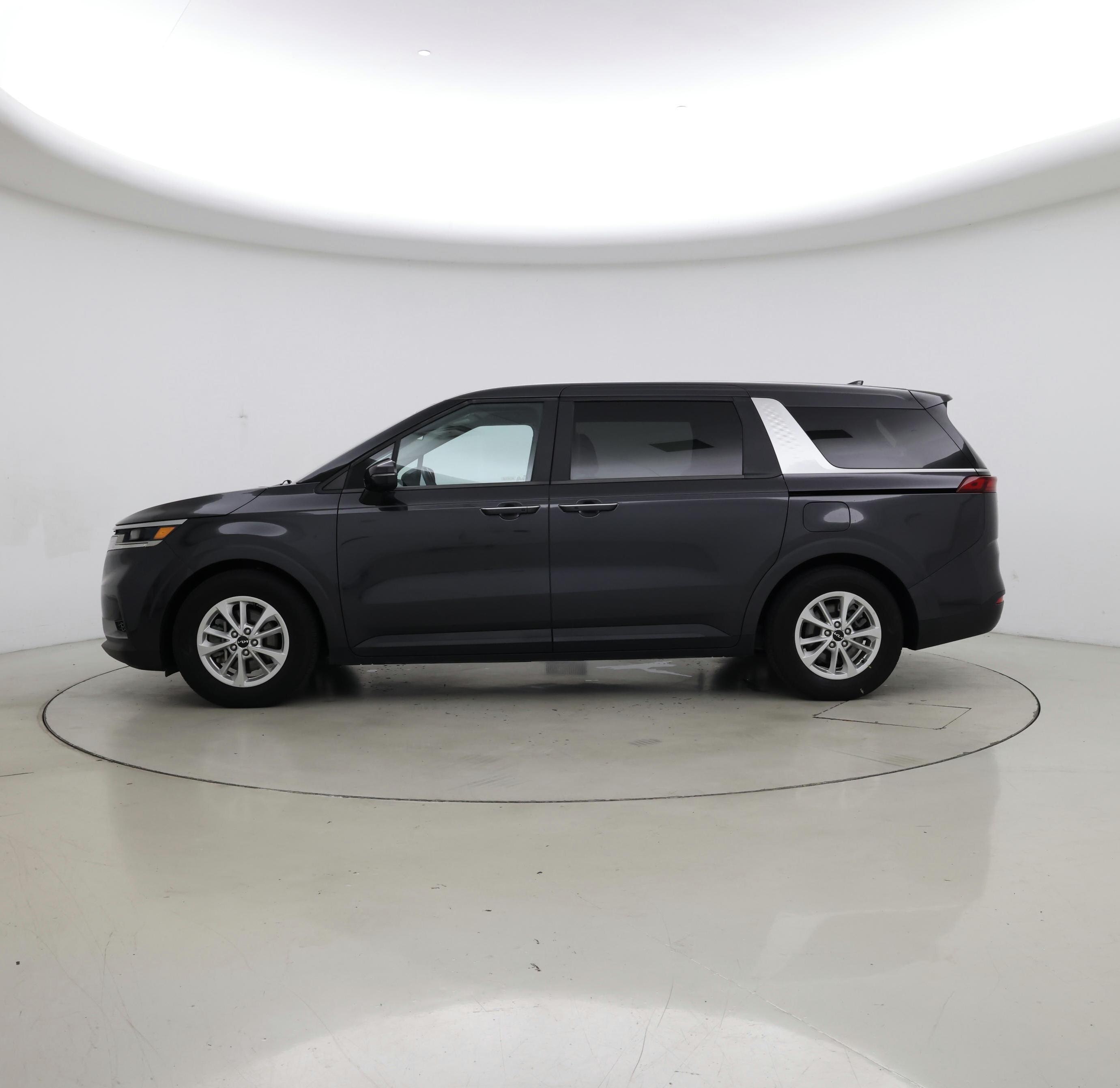 Thumbnail: 2024 Kia Carnival - 3