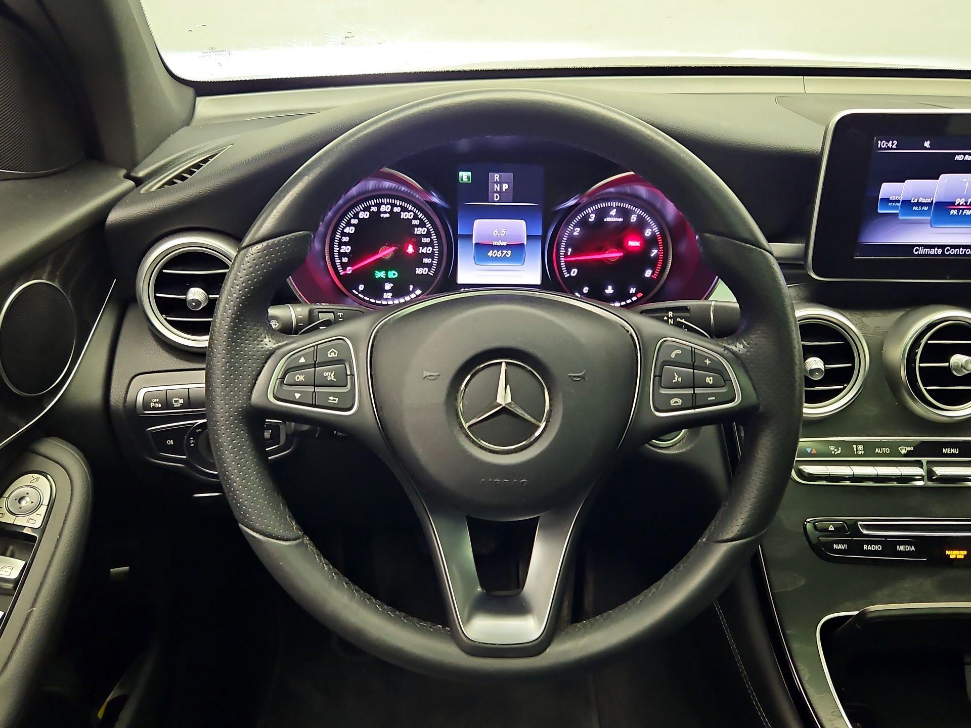 Thumbnail: 2018 Mercedes-Benz GLC - 10