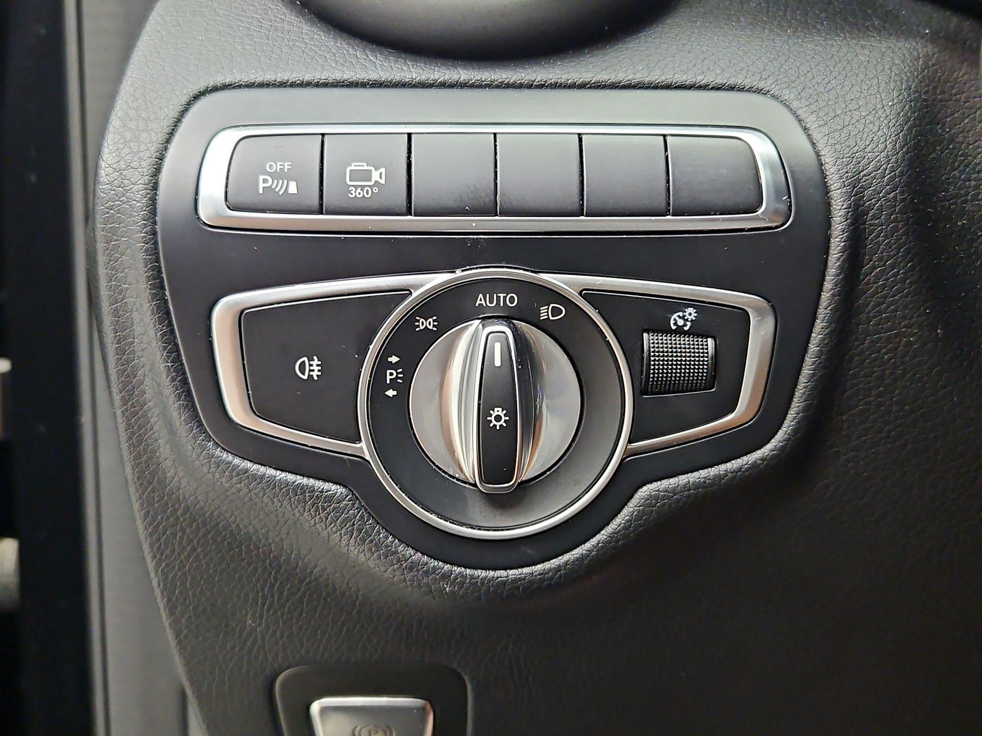 Thumbnail: 2018 Mercedes-Benz GLC - 13