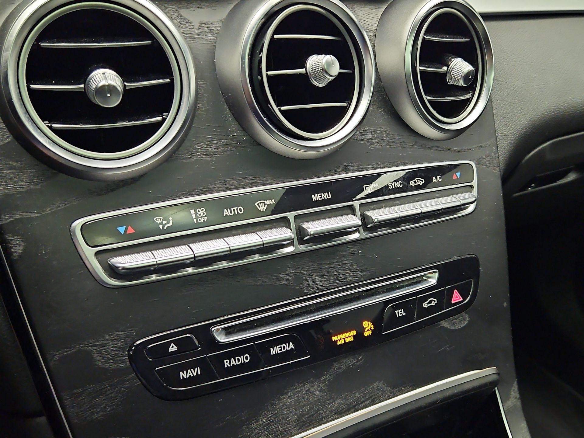 Thumbnail: 2018 Mercedes-Benz GLC - 16