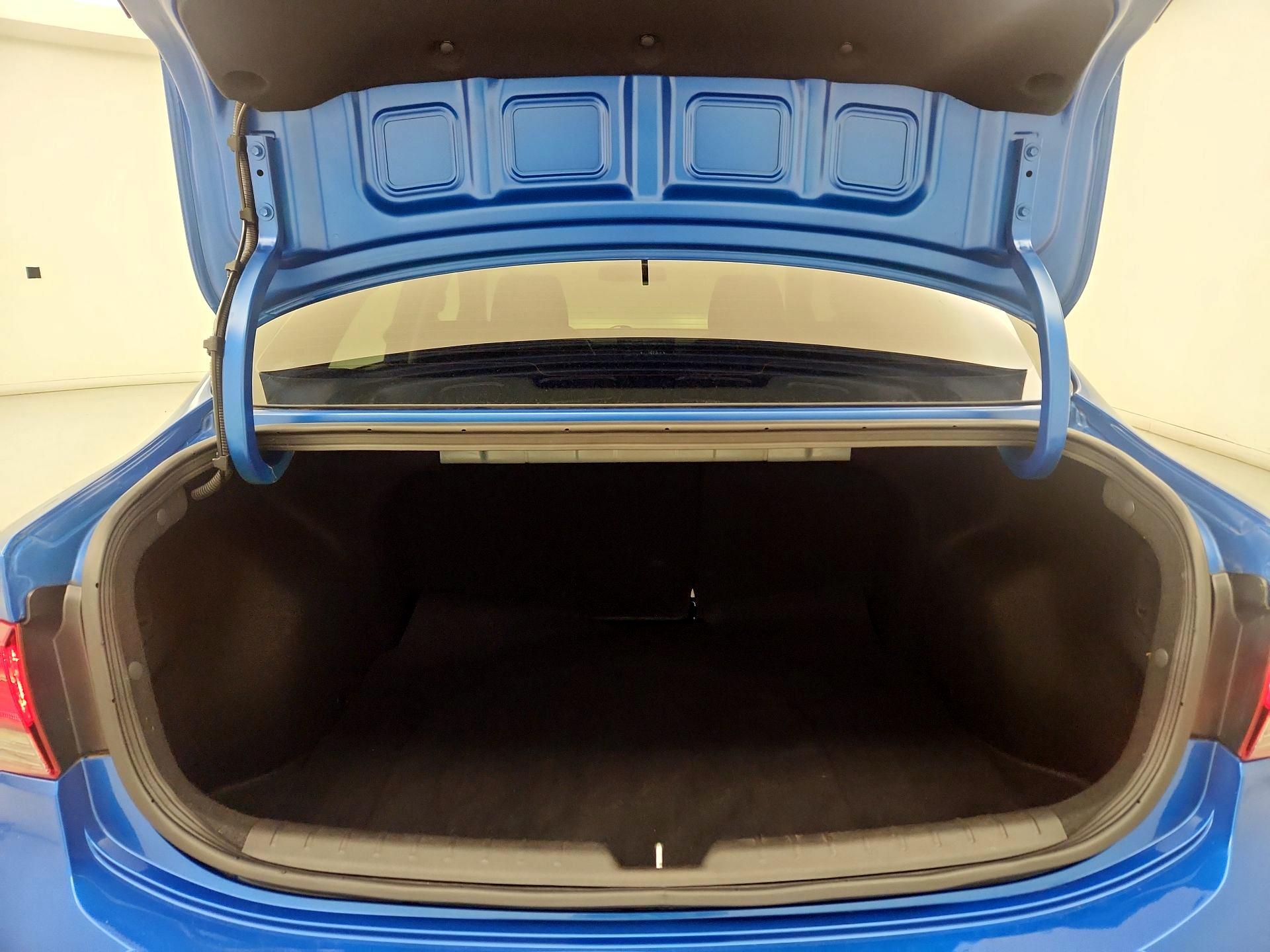 Thumbnail: 2022 Kia Rio - 20