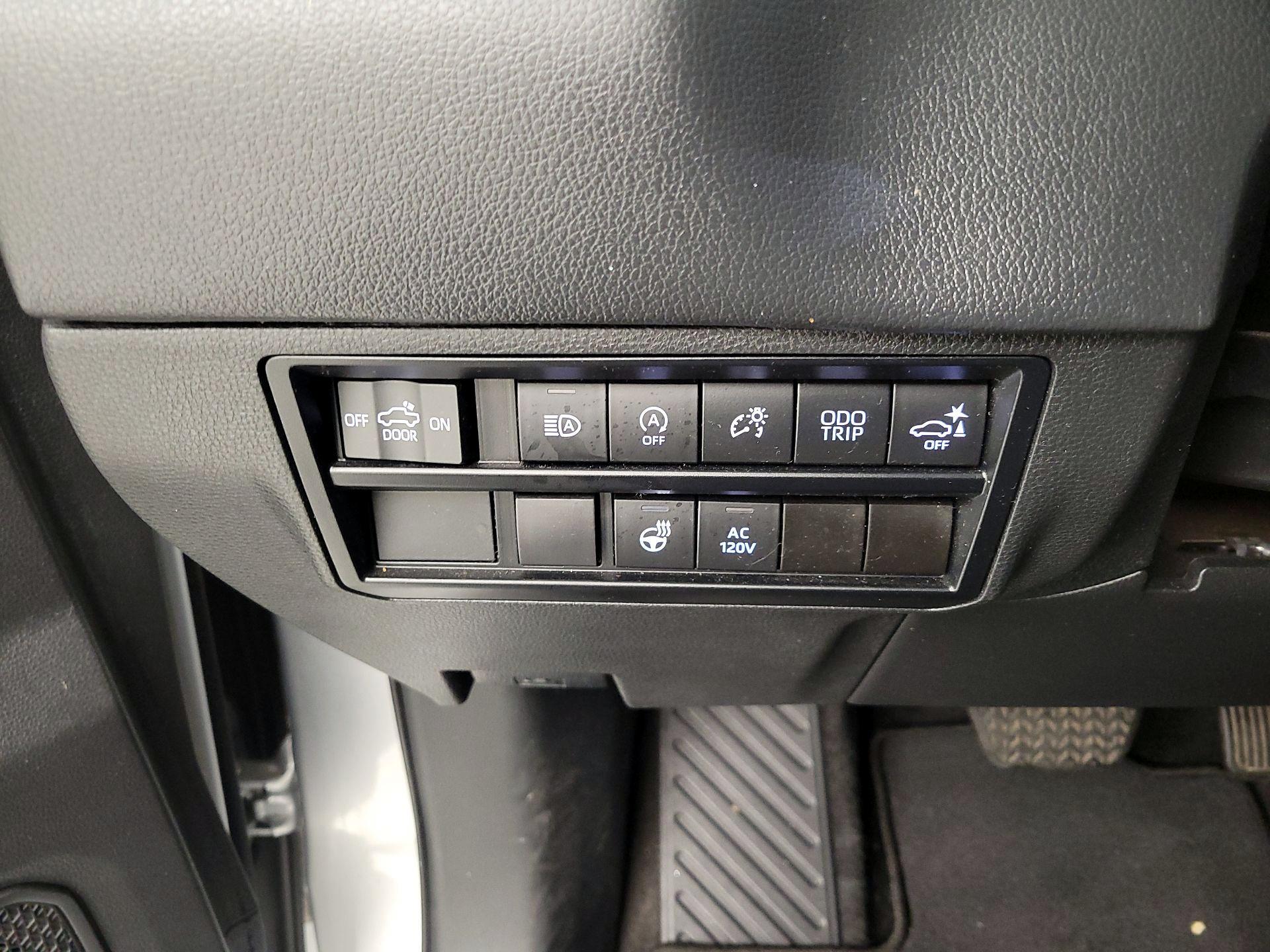 Thumbnail: 2023 Toyota Tundra - 11