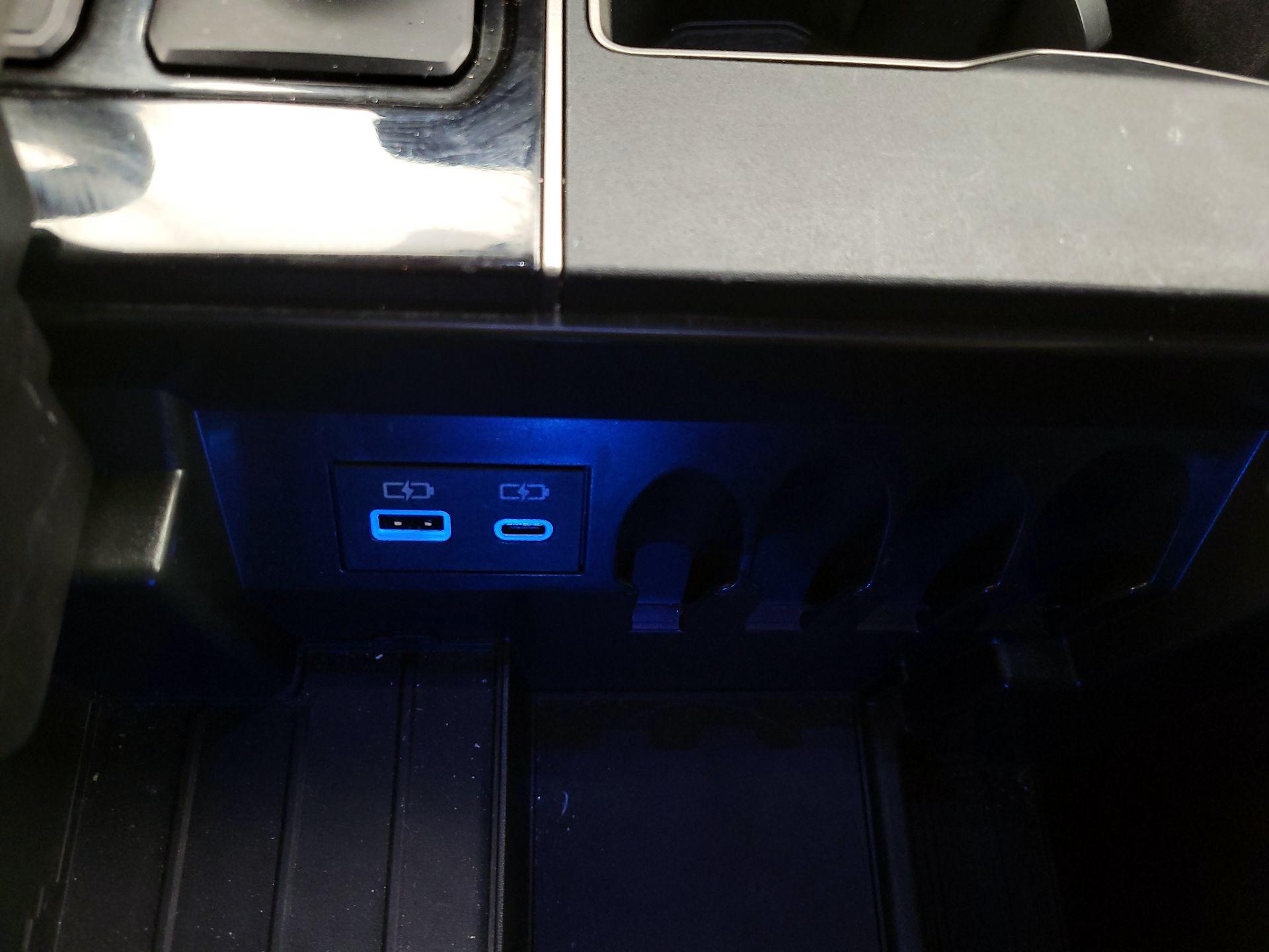 Thumbnail: 2023 Toyota Tundra - 16