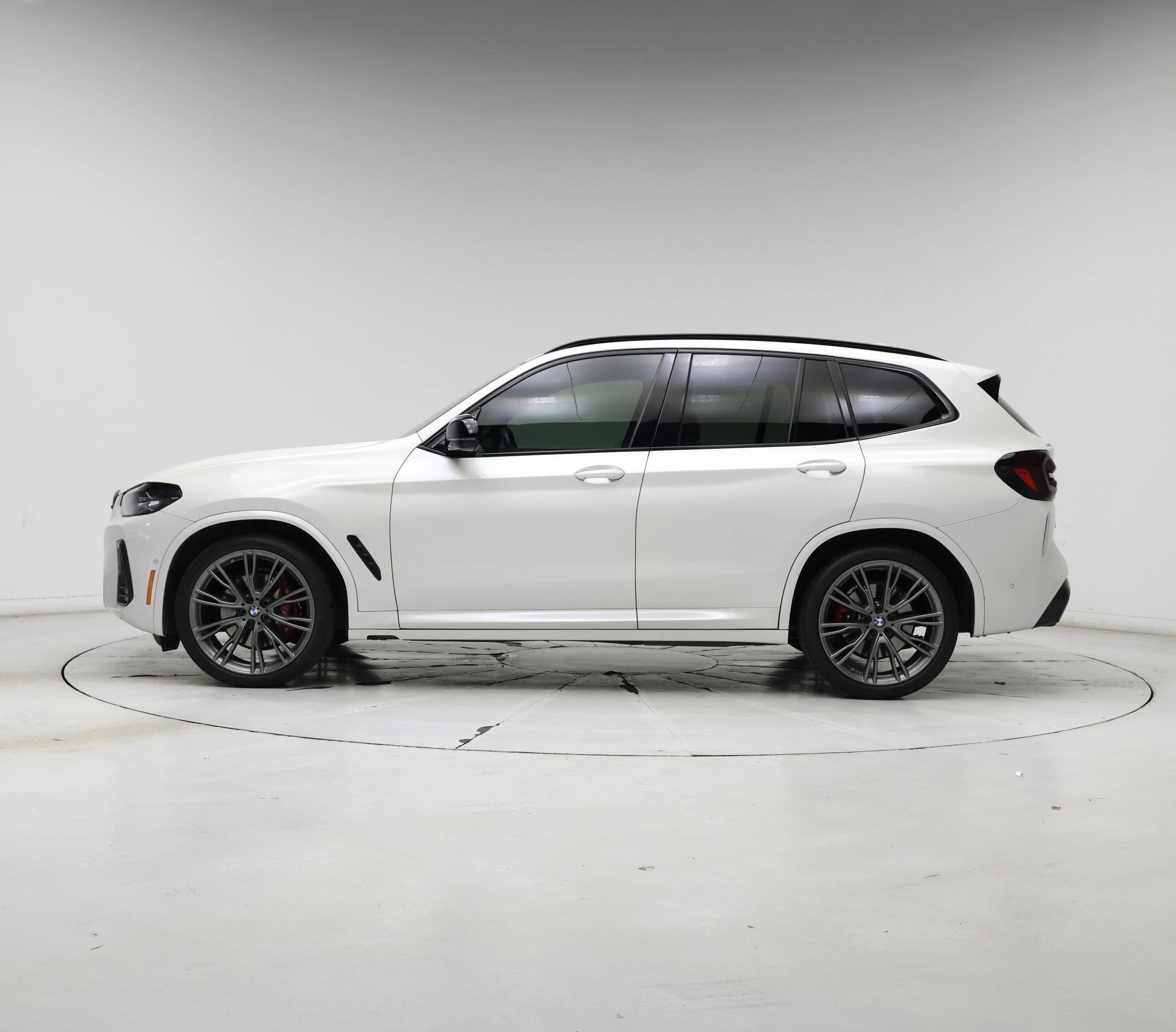 Thumbnail: 2023 BMW X3 - 3