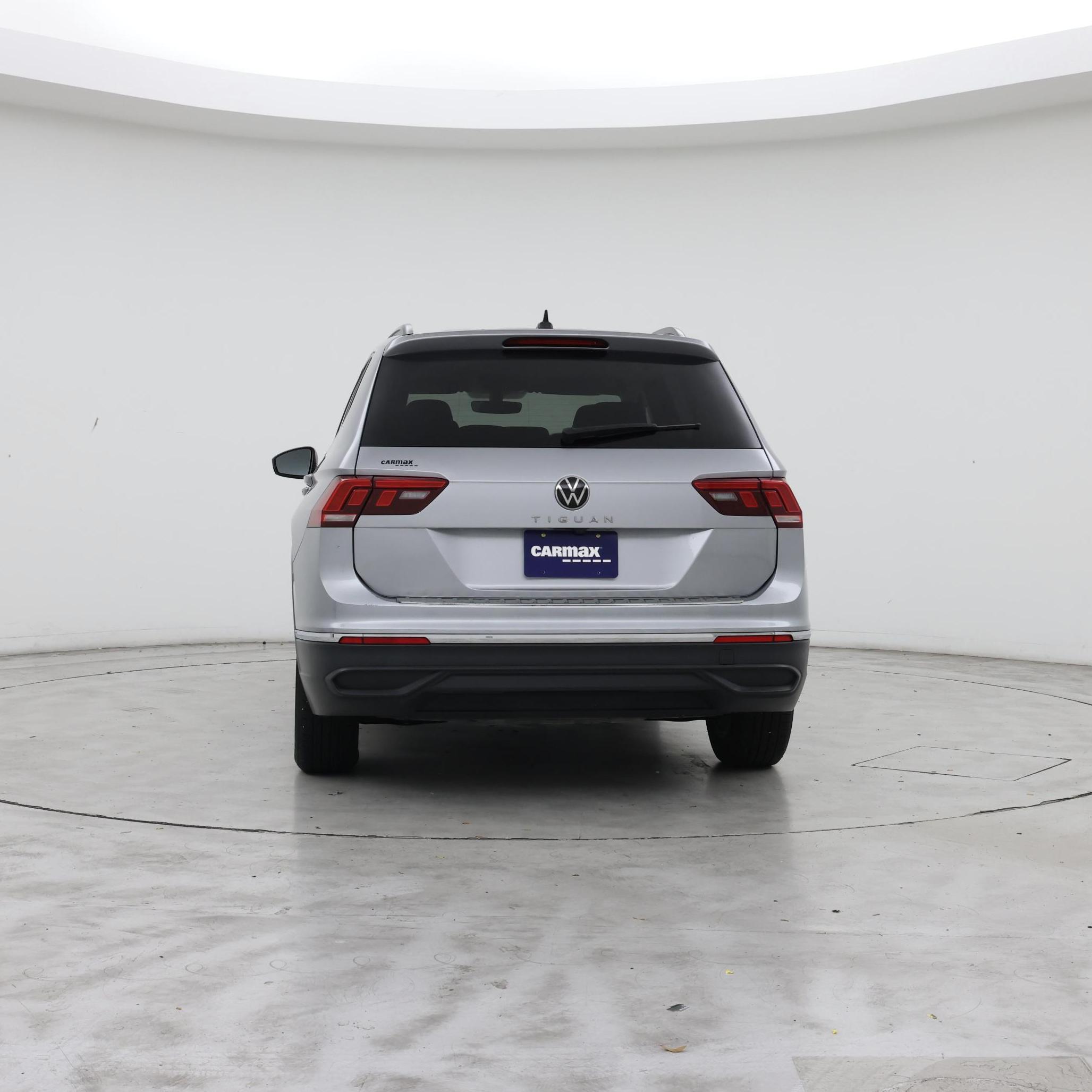 Thumbnail: 2023 Volkswagen Tiguan - 6