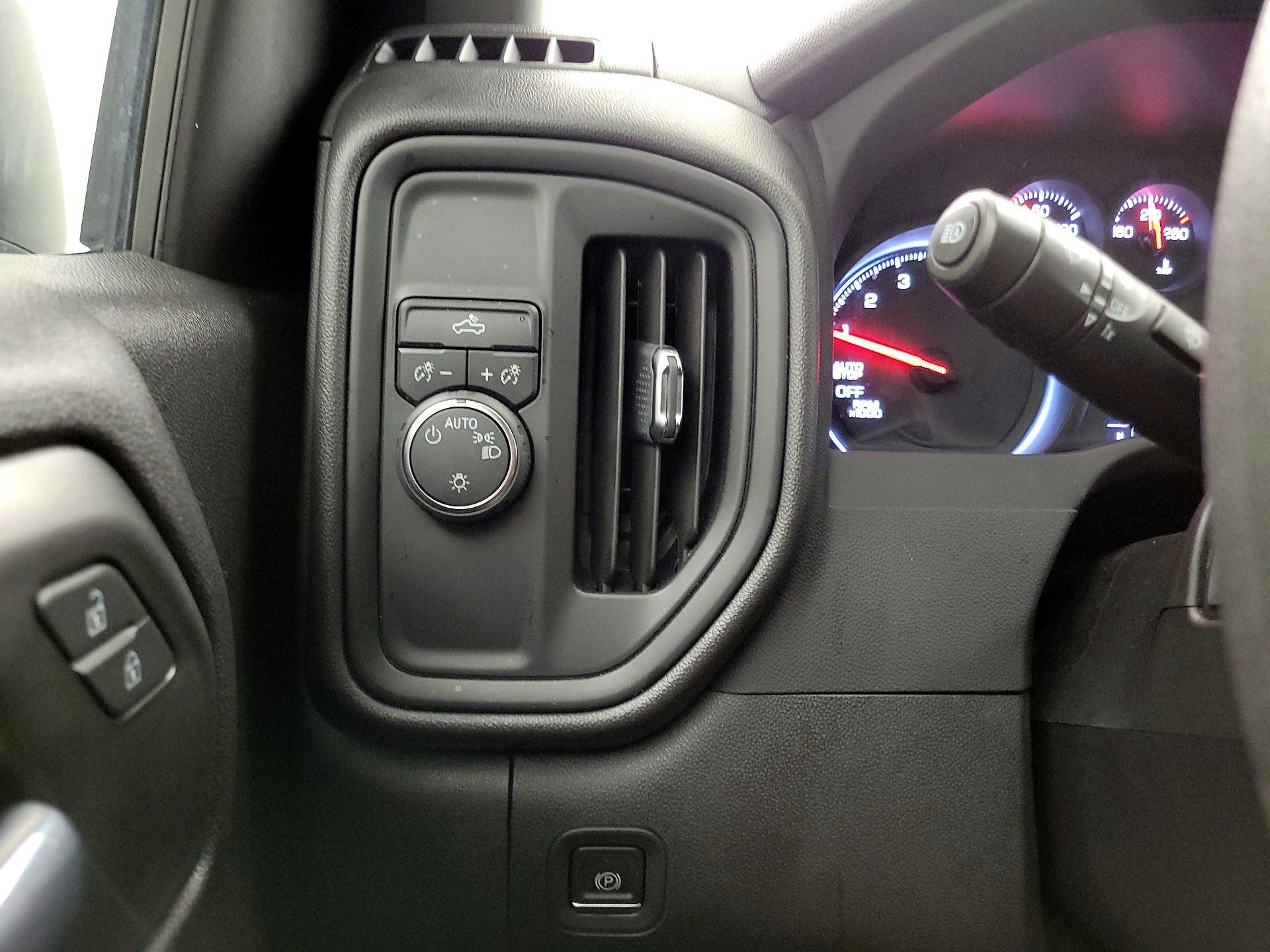 Thumbnail: 2023 Chevrolet Silverado 1500 - 13