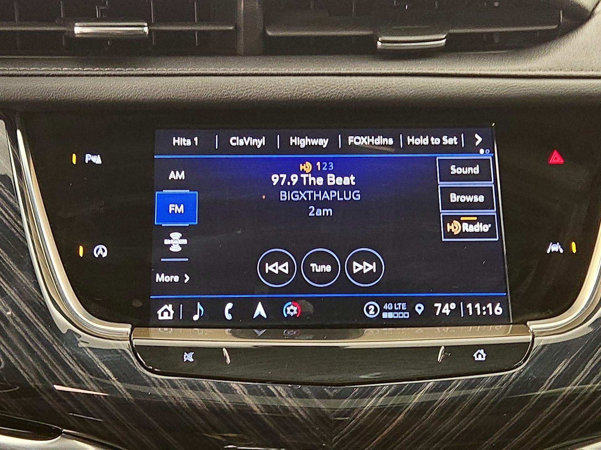 Thumbnail: 2024 Cadillac XT6 - 16