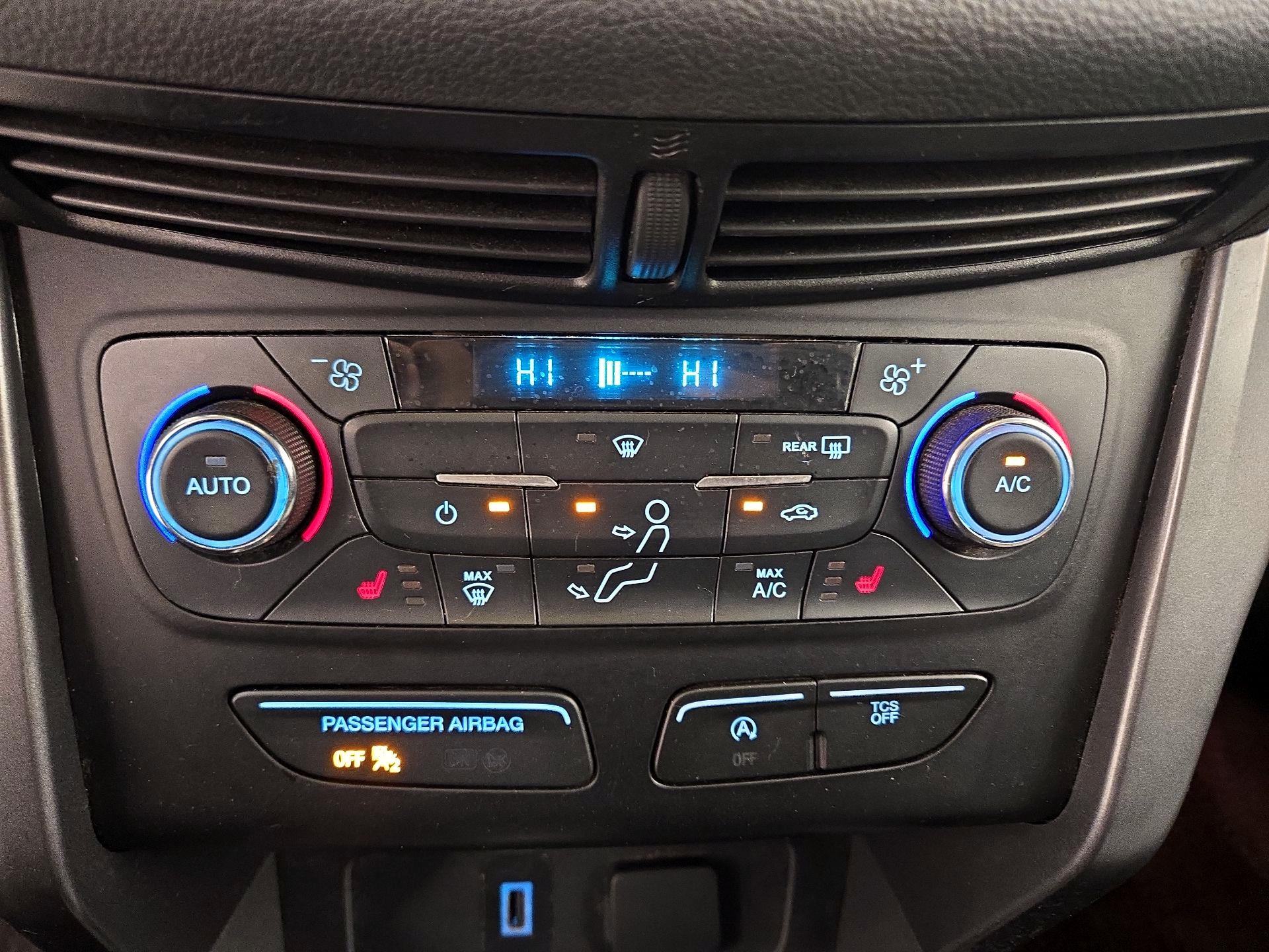 Thumbnail: 2017 Ford Escape - 16