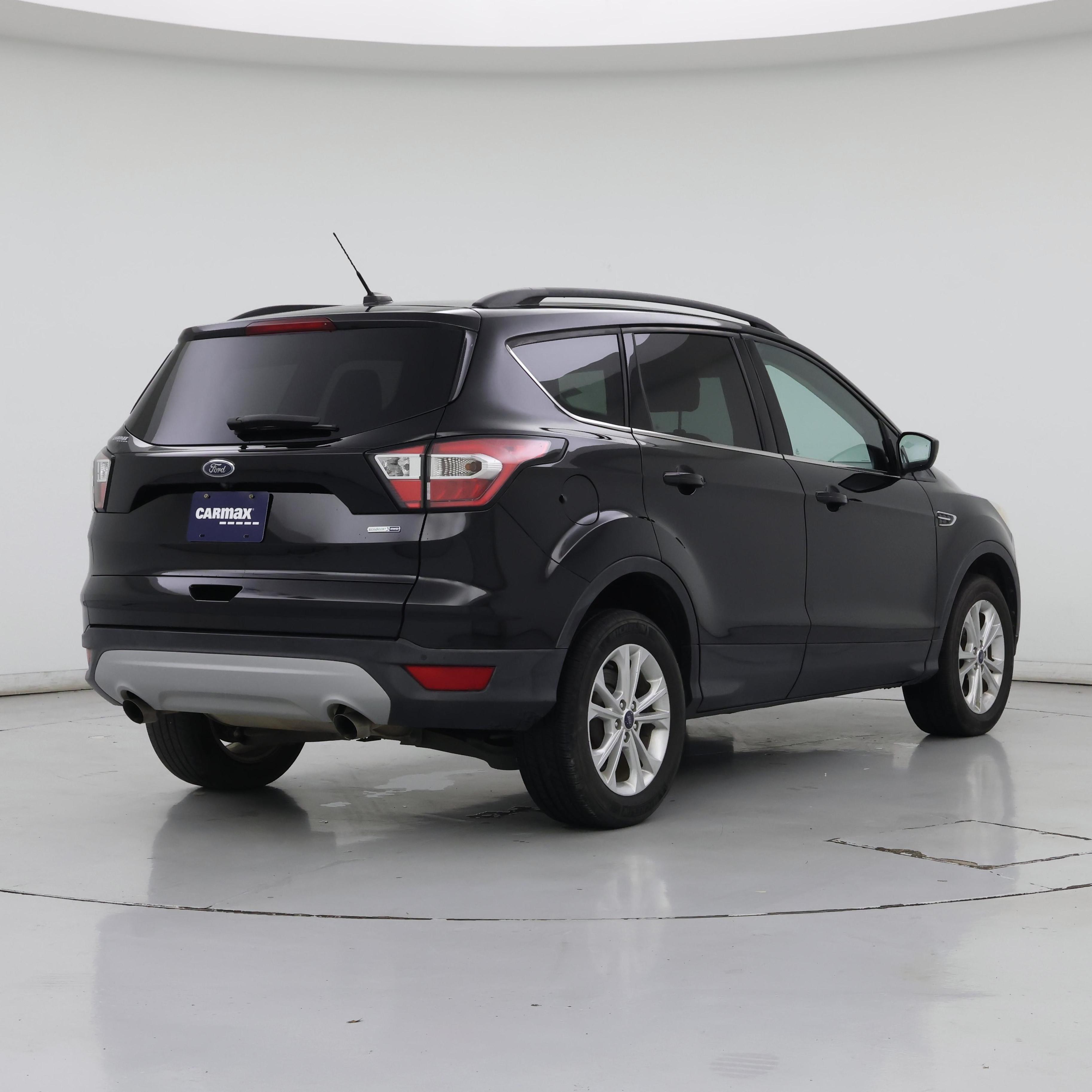 Thumbnail: 2017 Ford Escape - 8