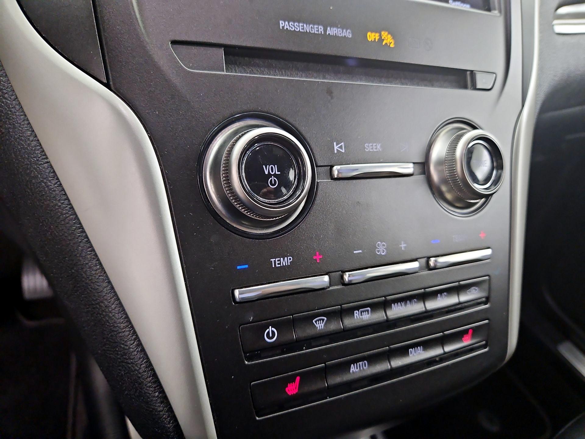 Thumbnail: 2019 Lincoln MKC - 16