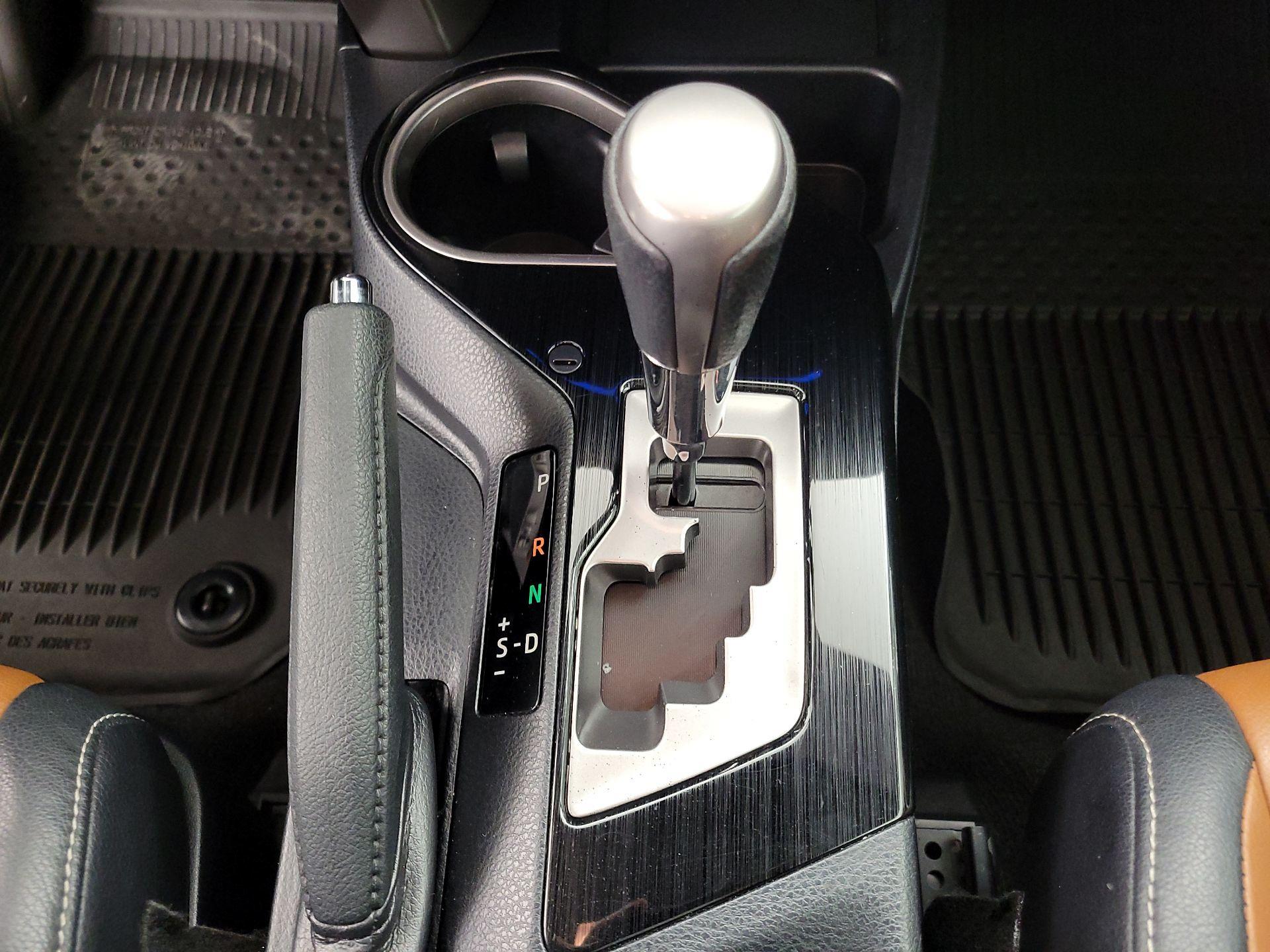 Thumbnail: 2016 Toyota RAV4 - 17