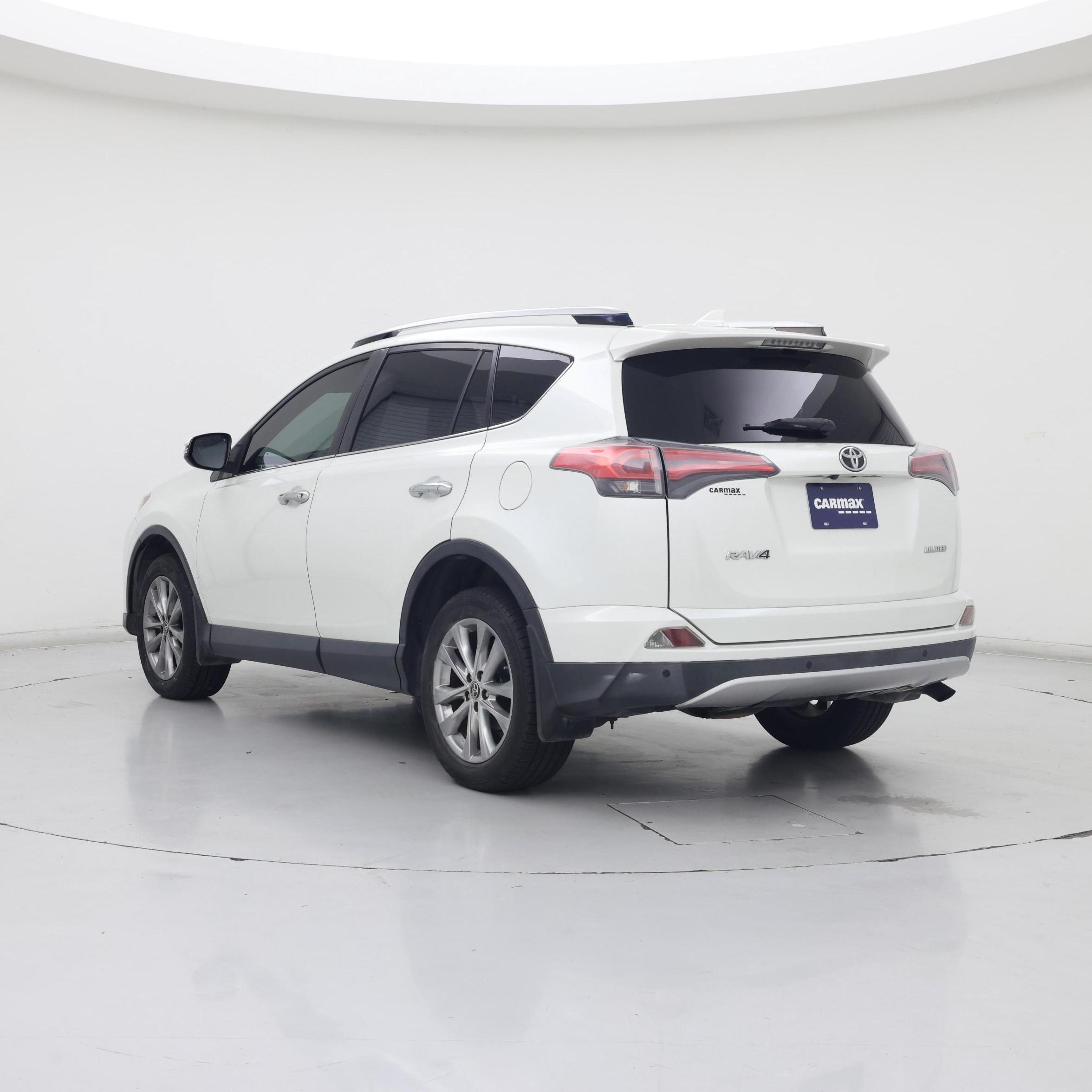 Thumbnail: 2016 Toyota RAV4 - 2