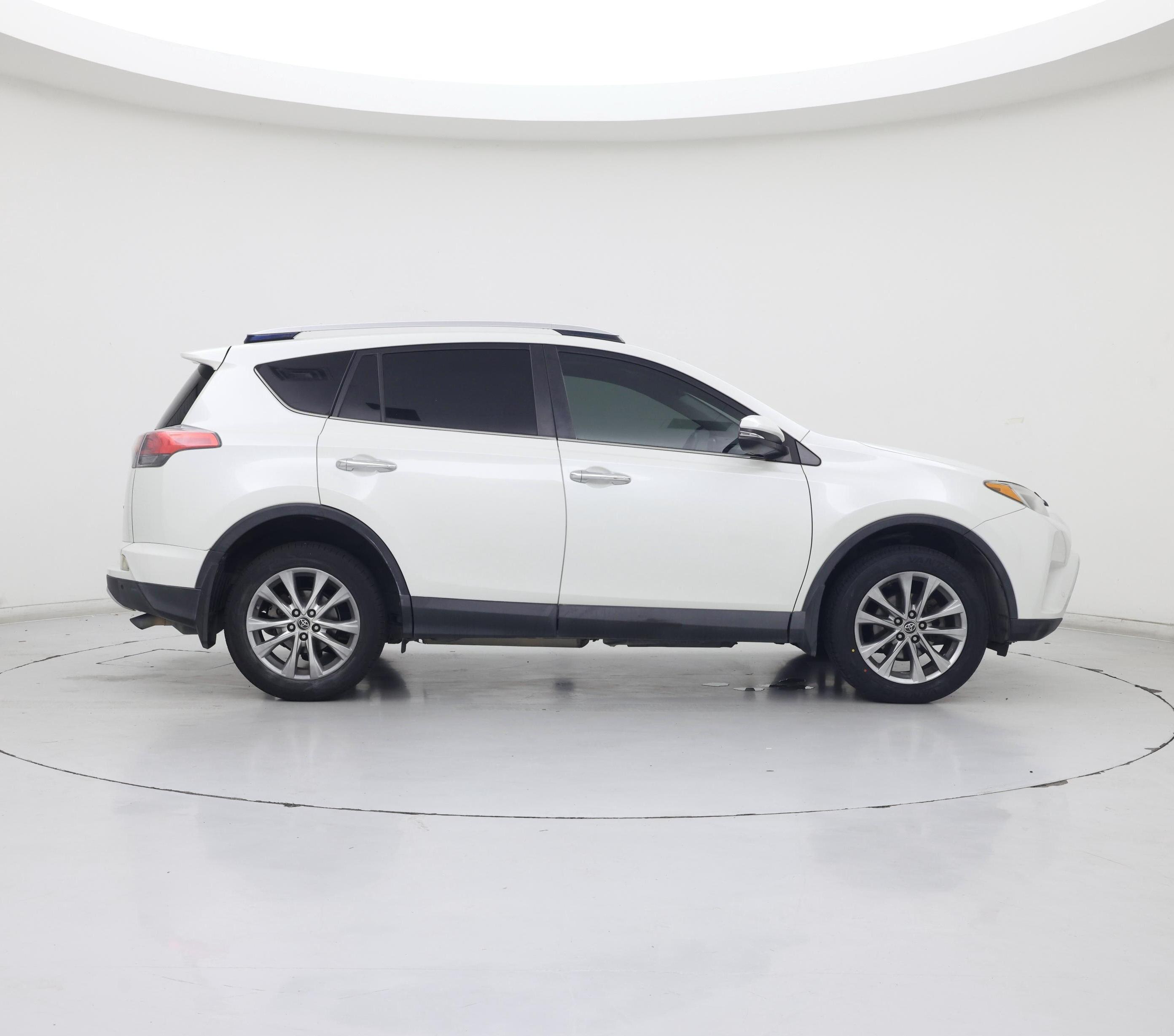 Thumbnail: 2016 Toyota RAV4 - 7