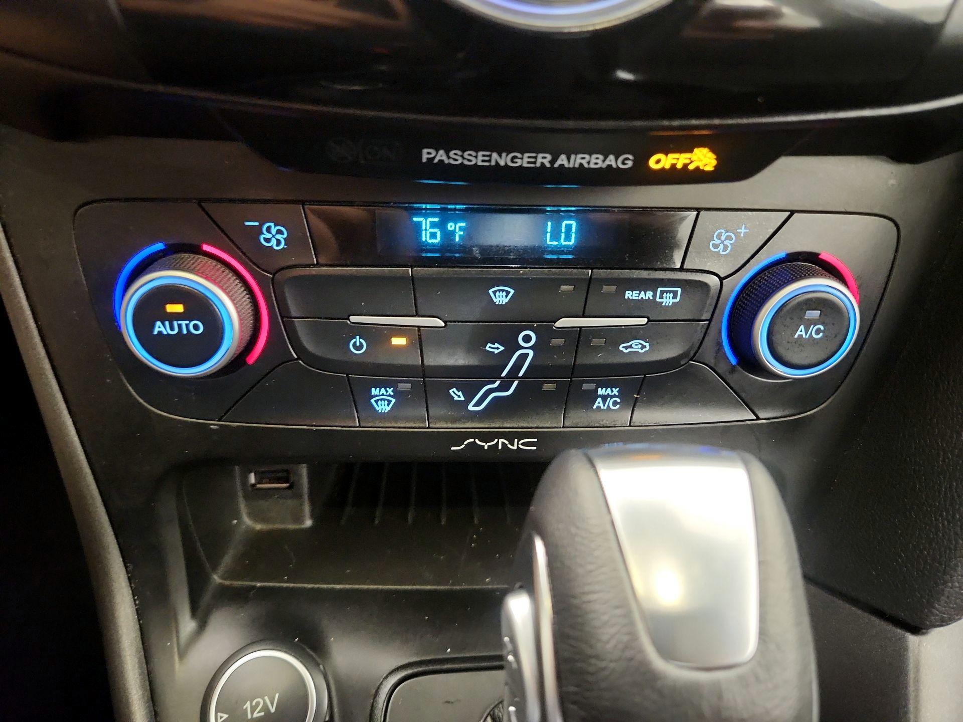 Thumbnail: 2017 Ford Focus - 14