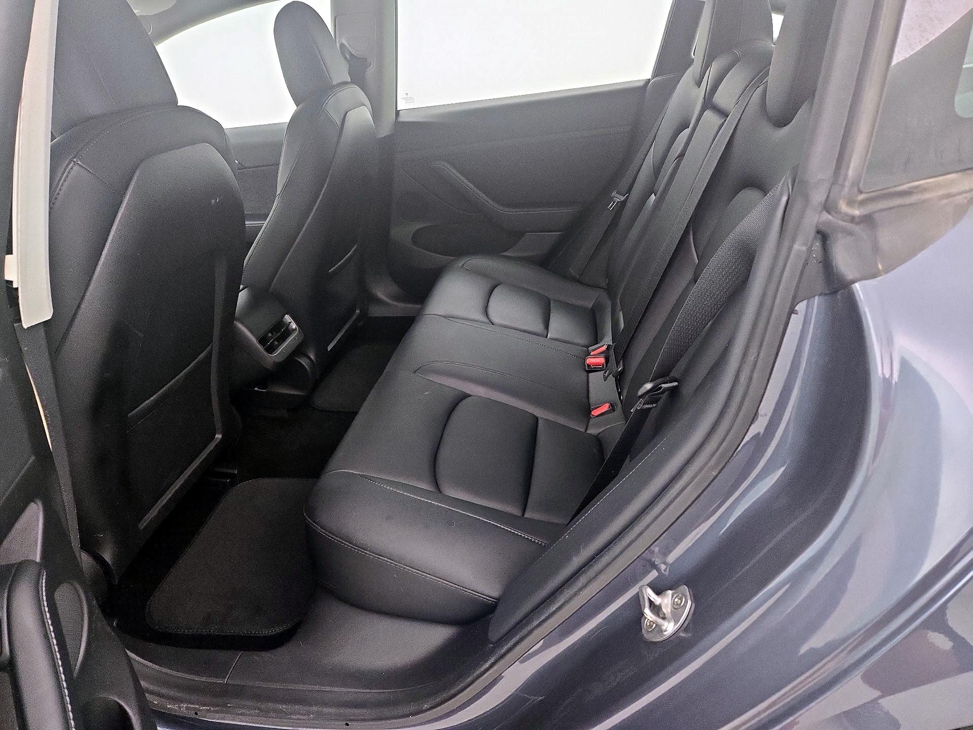 Thumbnail: 2022 Tesla Model 3 - 18