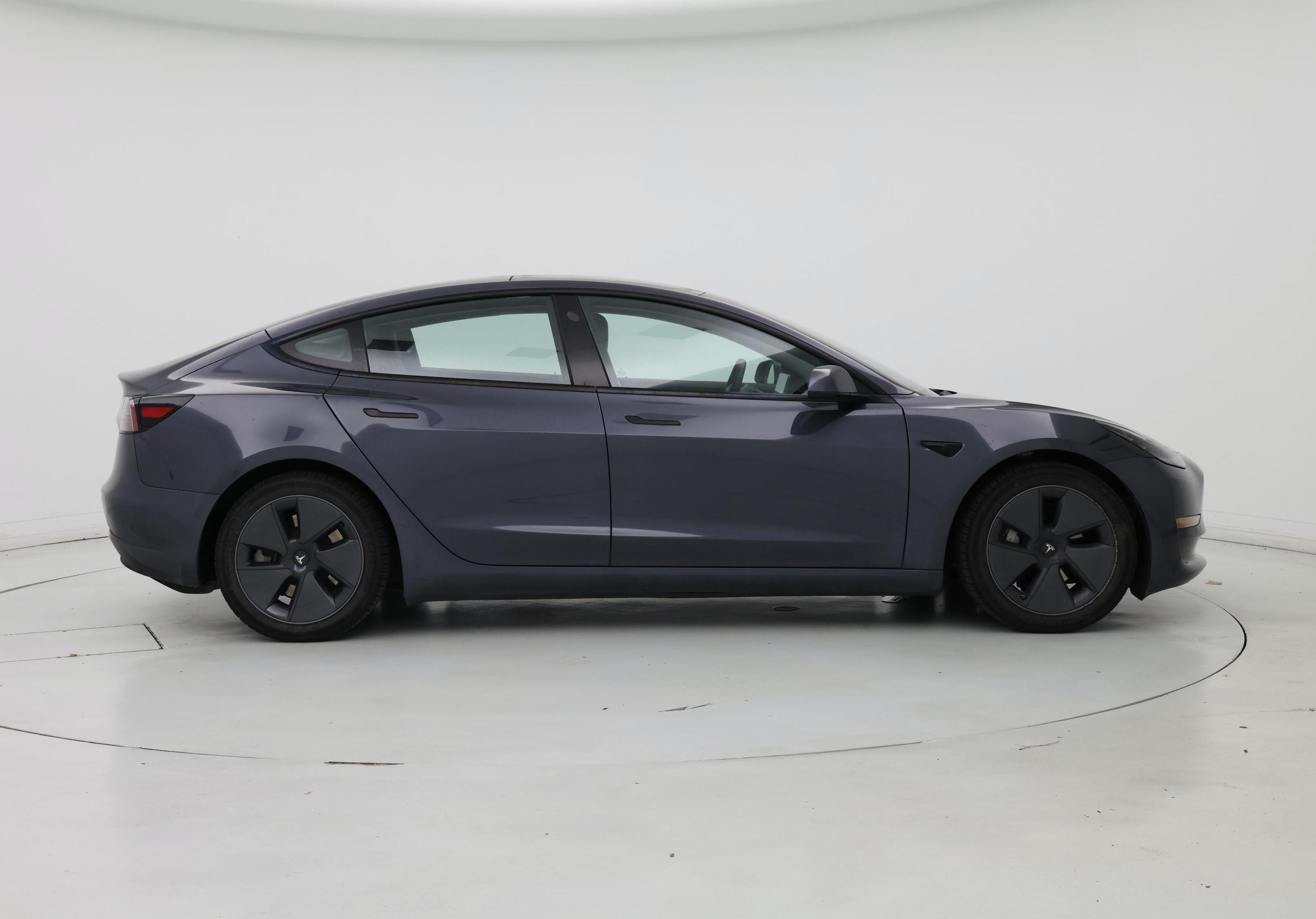 Thumbnail: 2022 Tesla Model 3 - 7
