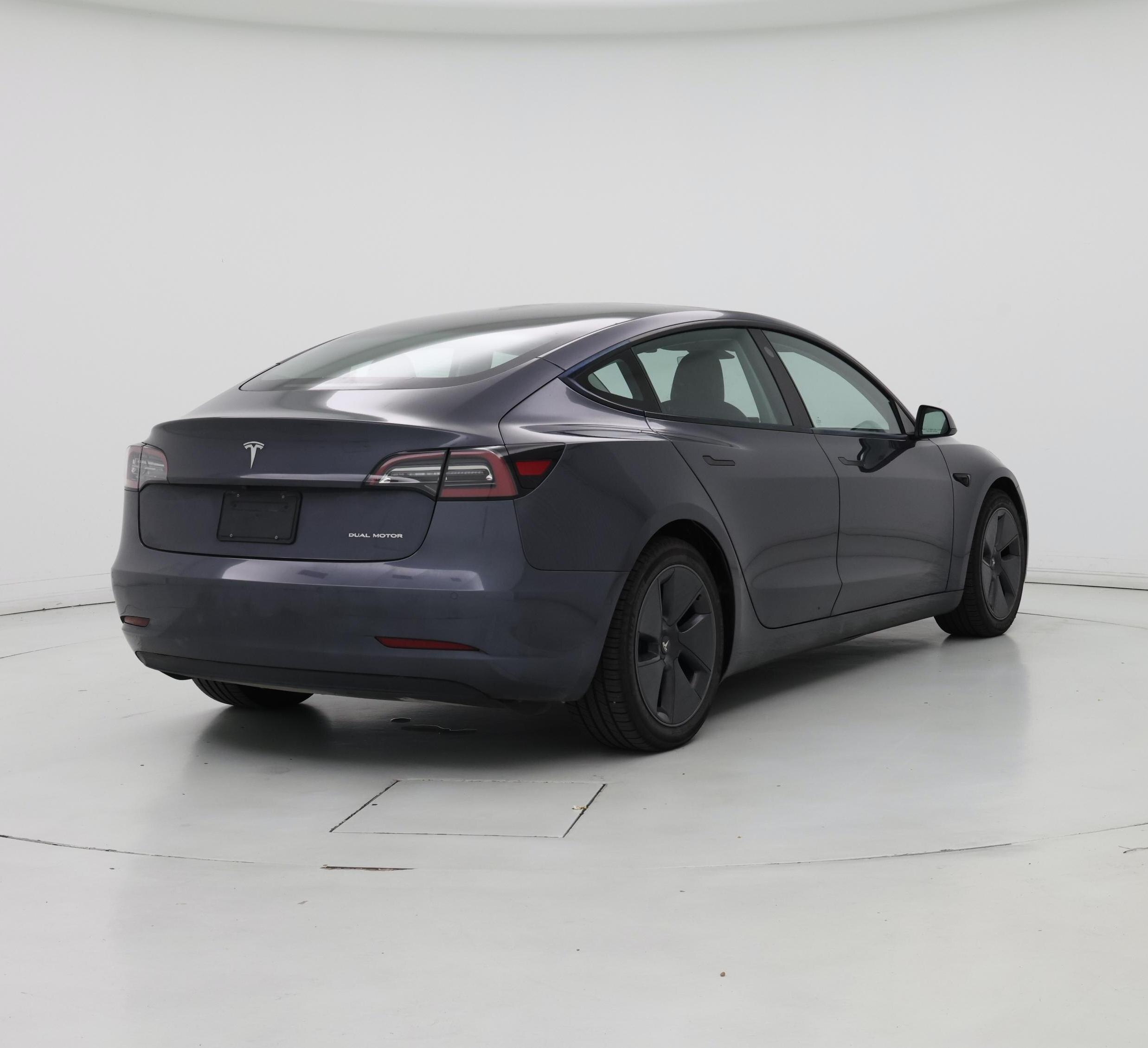 Thumbnail: 2022 Tesla Model 3 - 8