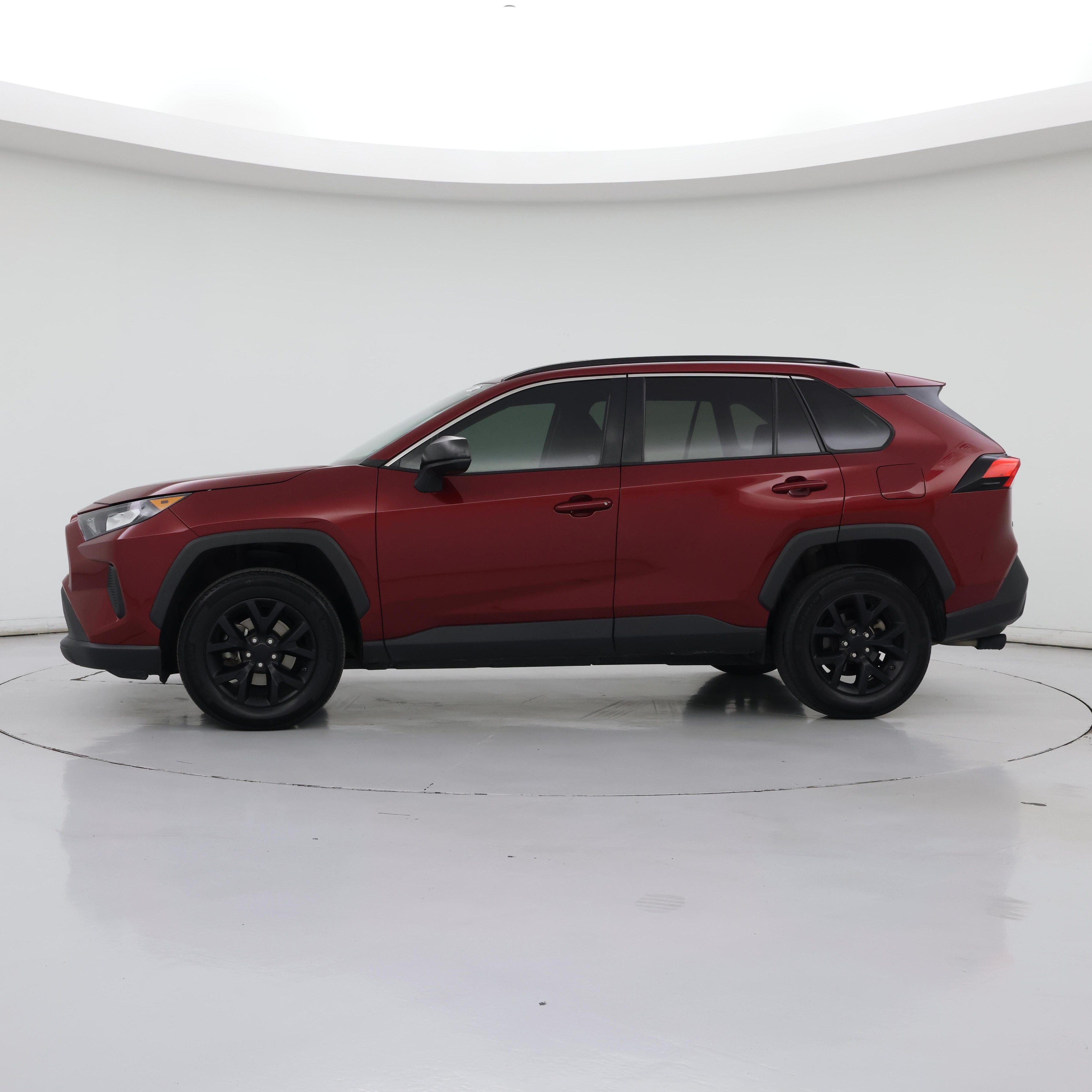 Thumbnail: 2021 Toyota RAV4 - 3
