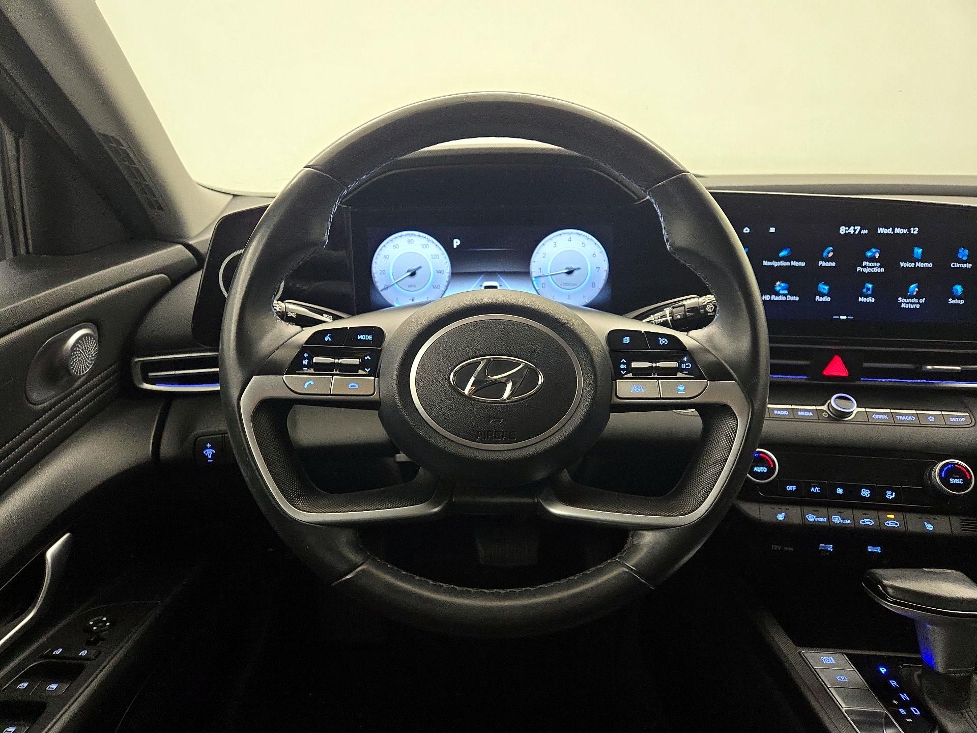 Thumbnail: 2022 Hyundai Elantra - 10