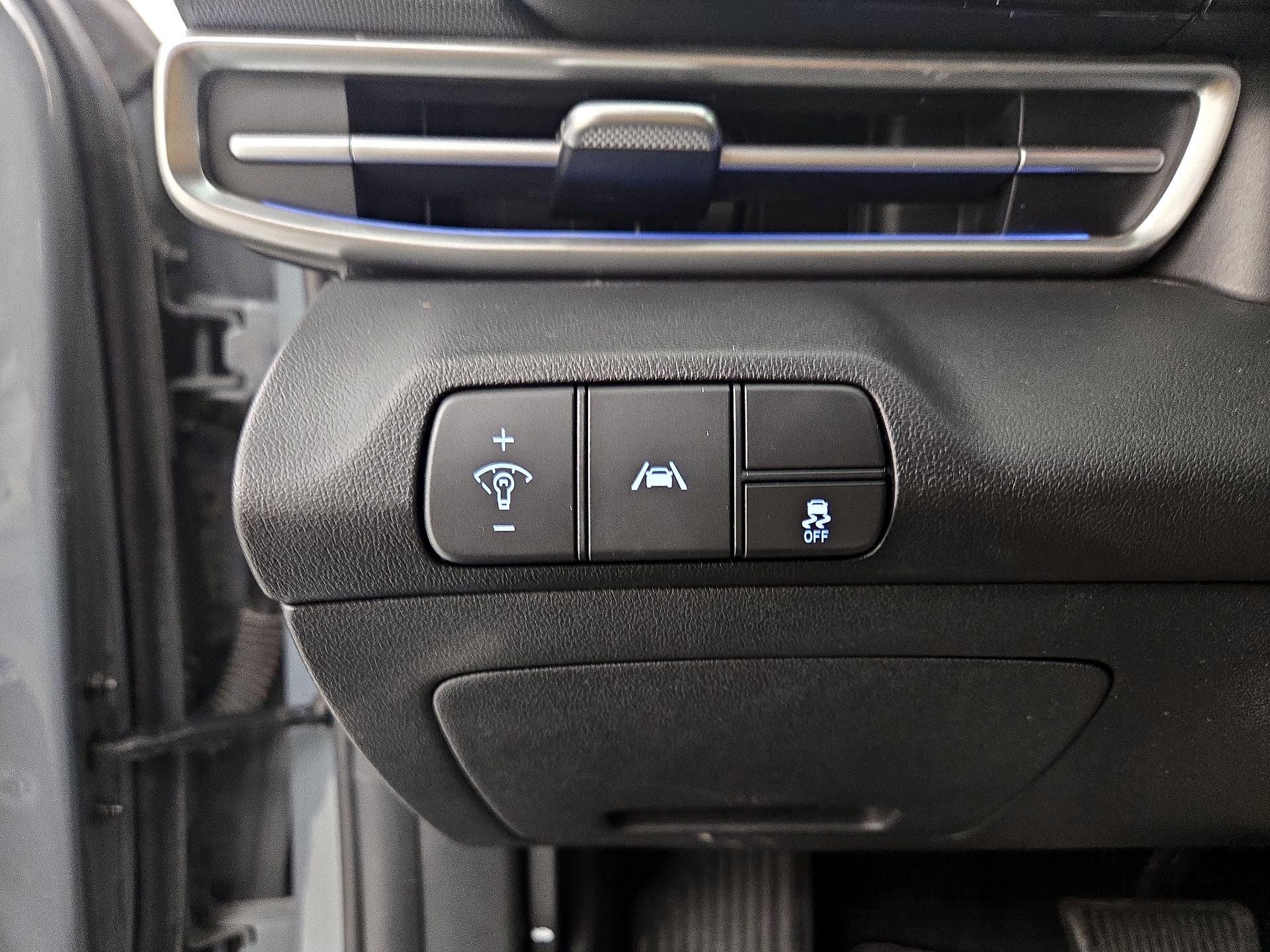 Thumbnail: 2022 Hyundai Elantra - 13