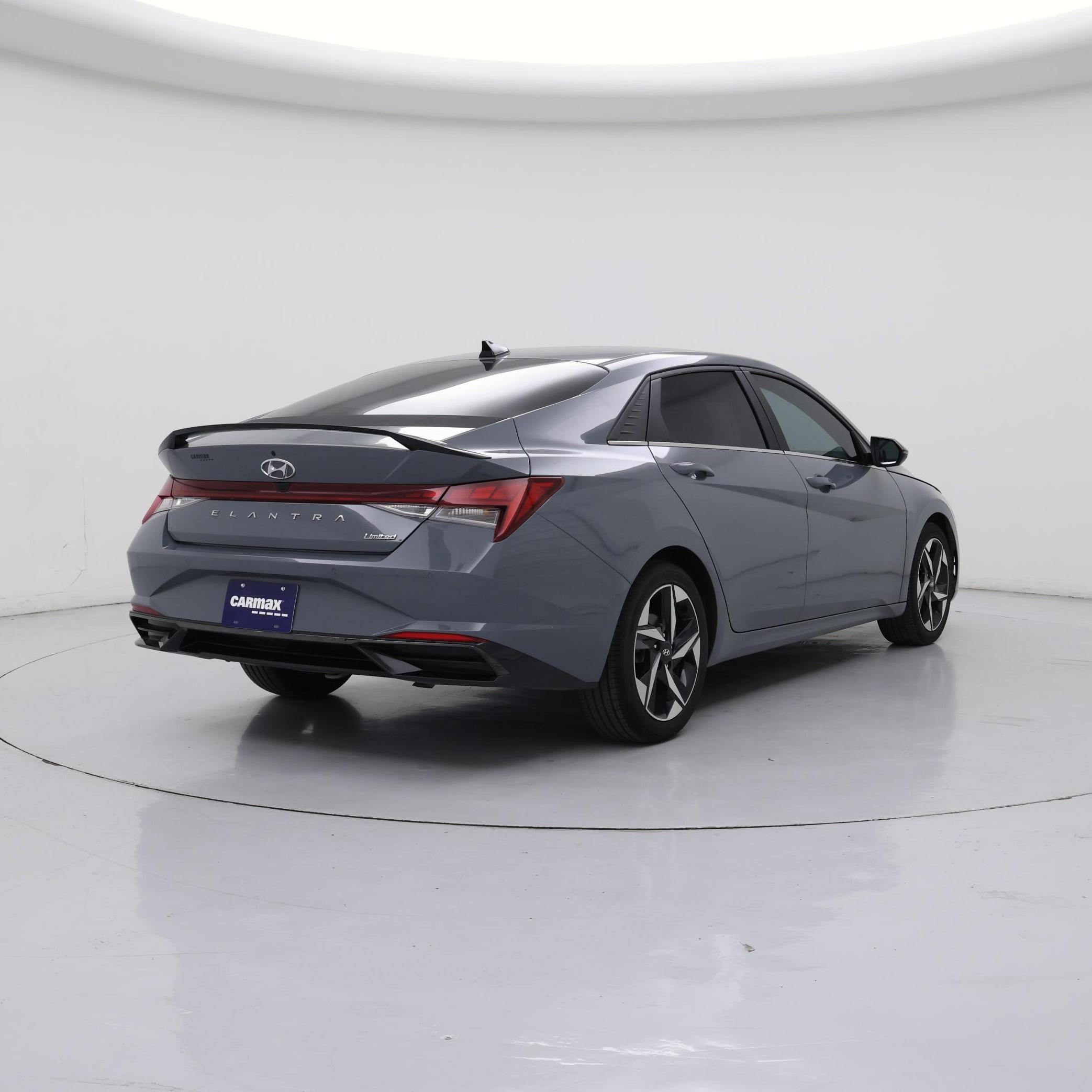 Thumbnail: 2022 Hyundai Elantra - 8