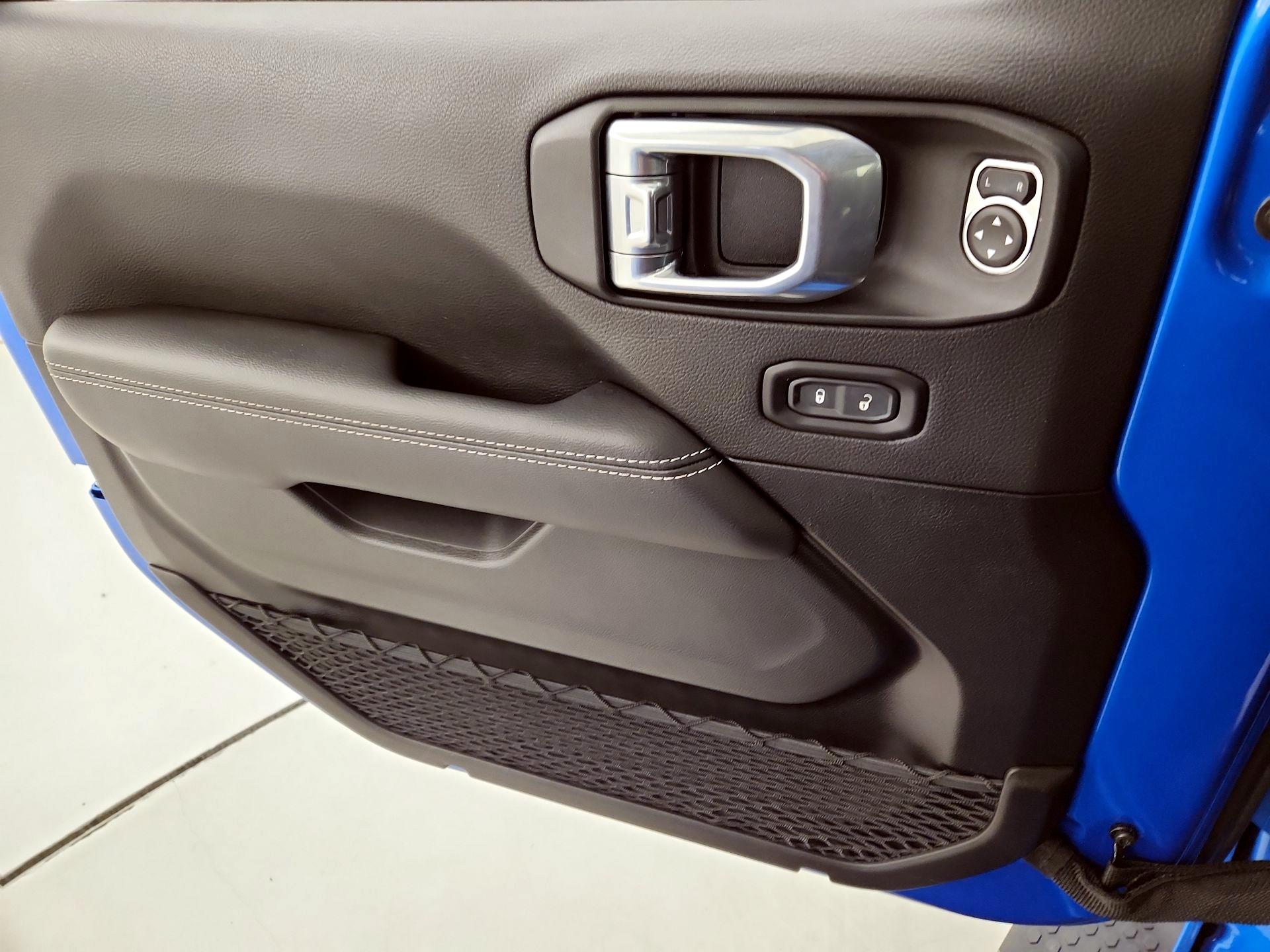 Thumbnail: 2021 Jeep Wrangler - 12