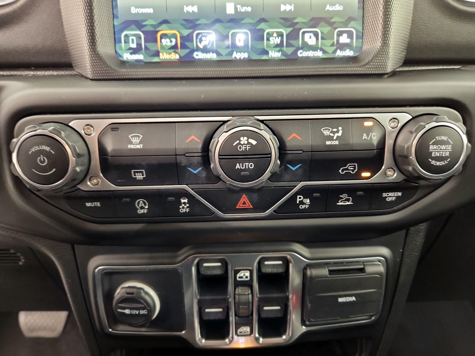 Thumbnail: 2021 Jeep Wrangler - 16