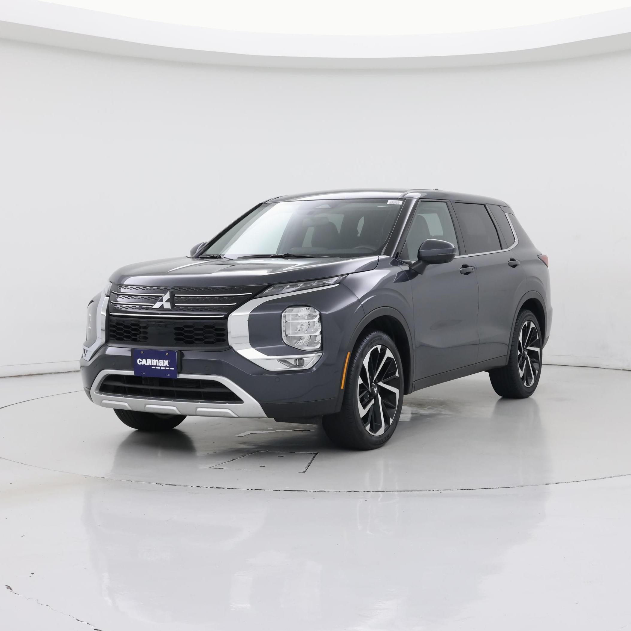 Thumbnail: 2024 Mitsubishi Outlander - 4