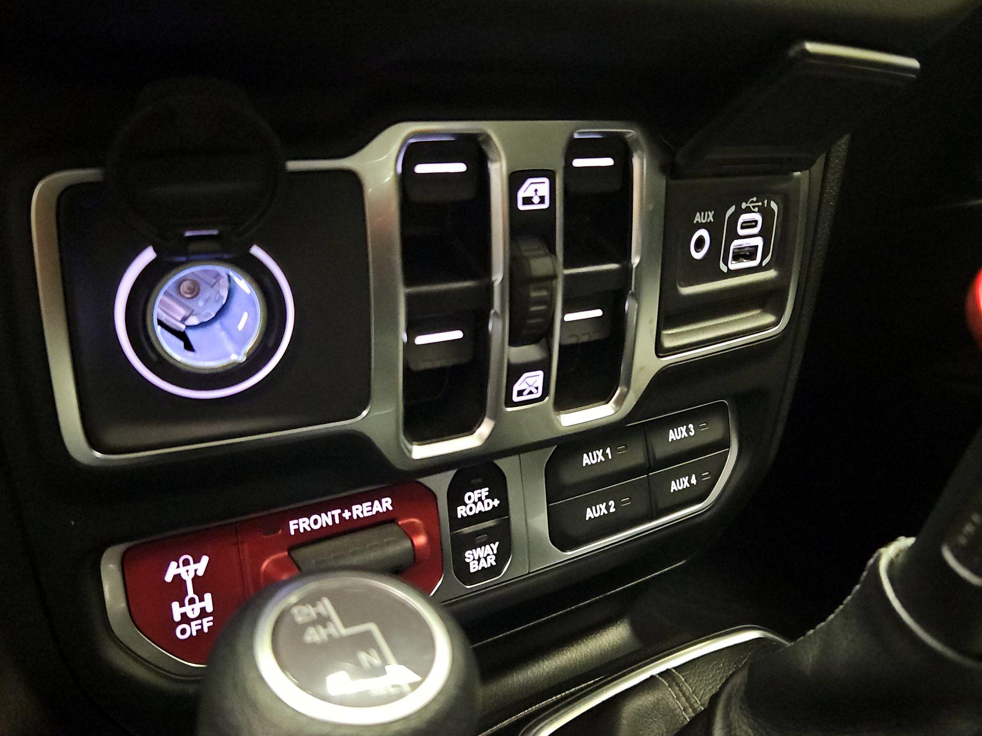 Thumbnail: 2024 Jeep Wrangler - 18