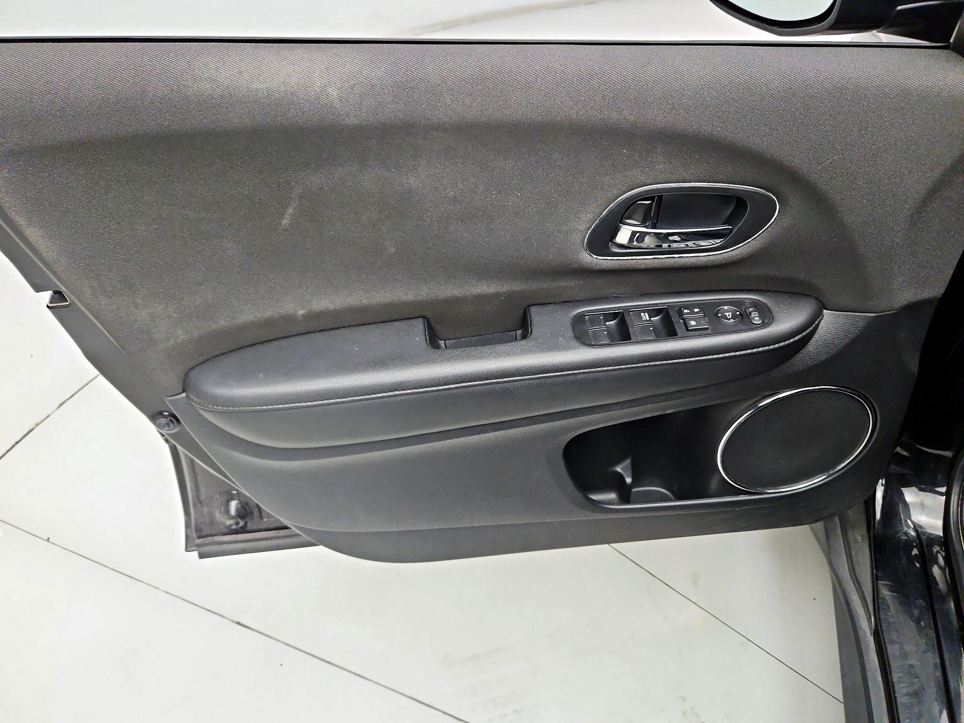 Thumbnail: 2020 Honda HR-V - 12