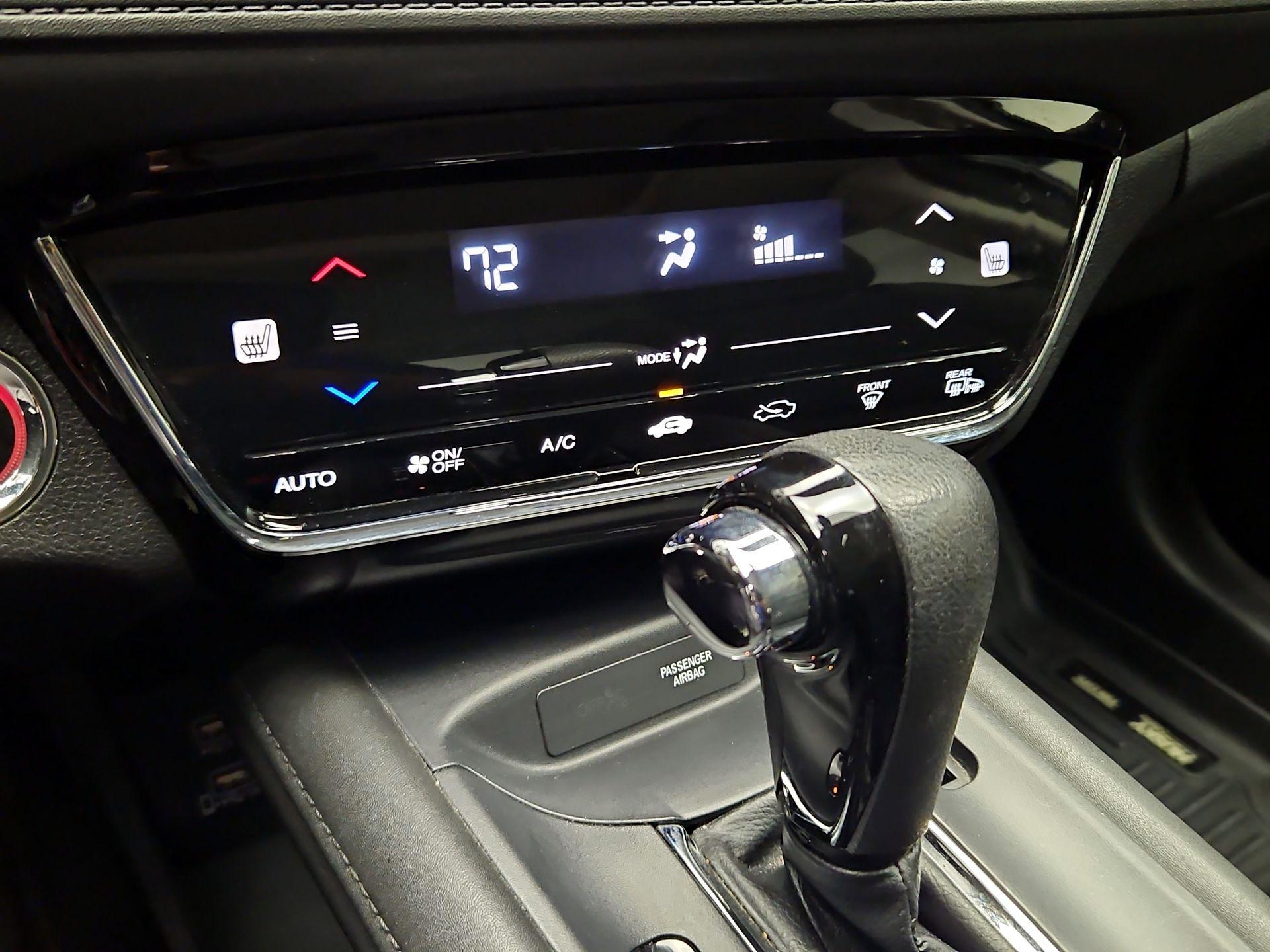 Thumbnail: 2020 Honda HR-V - 16