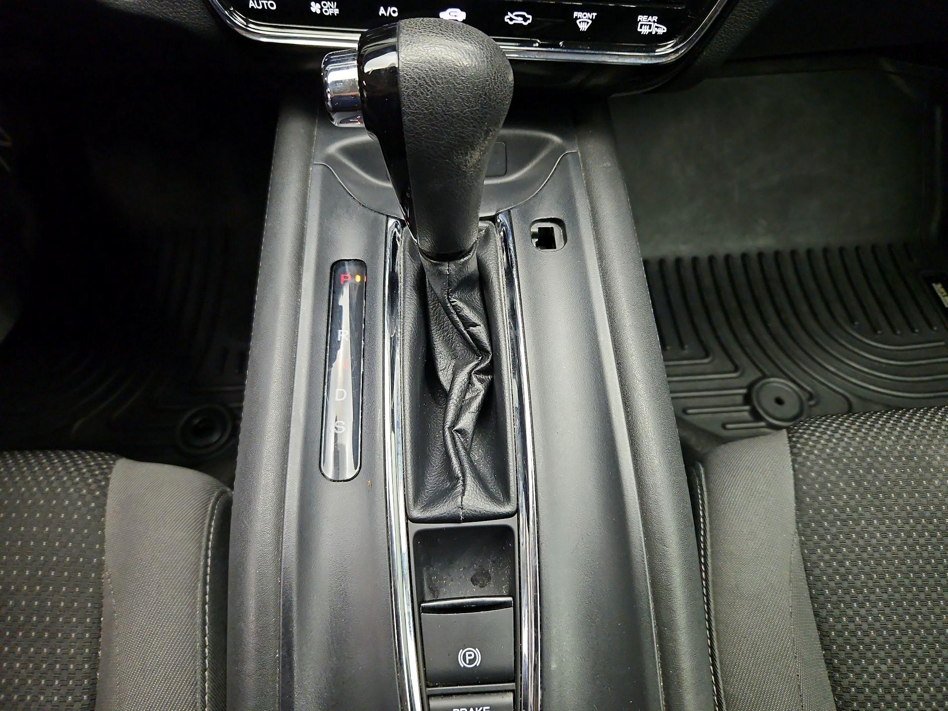 Thumbnail: 2020 Honda HR-V - 17