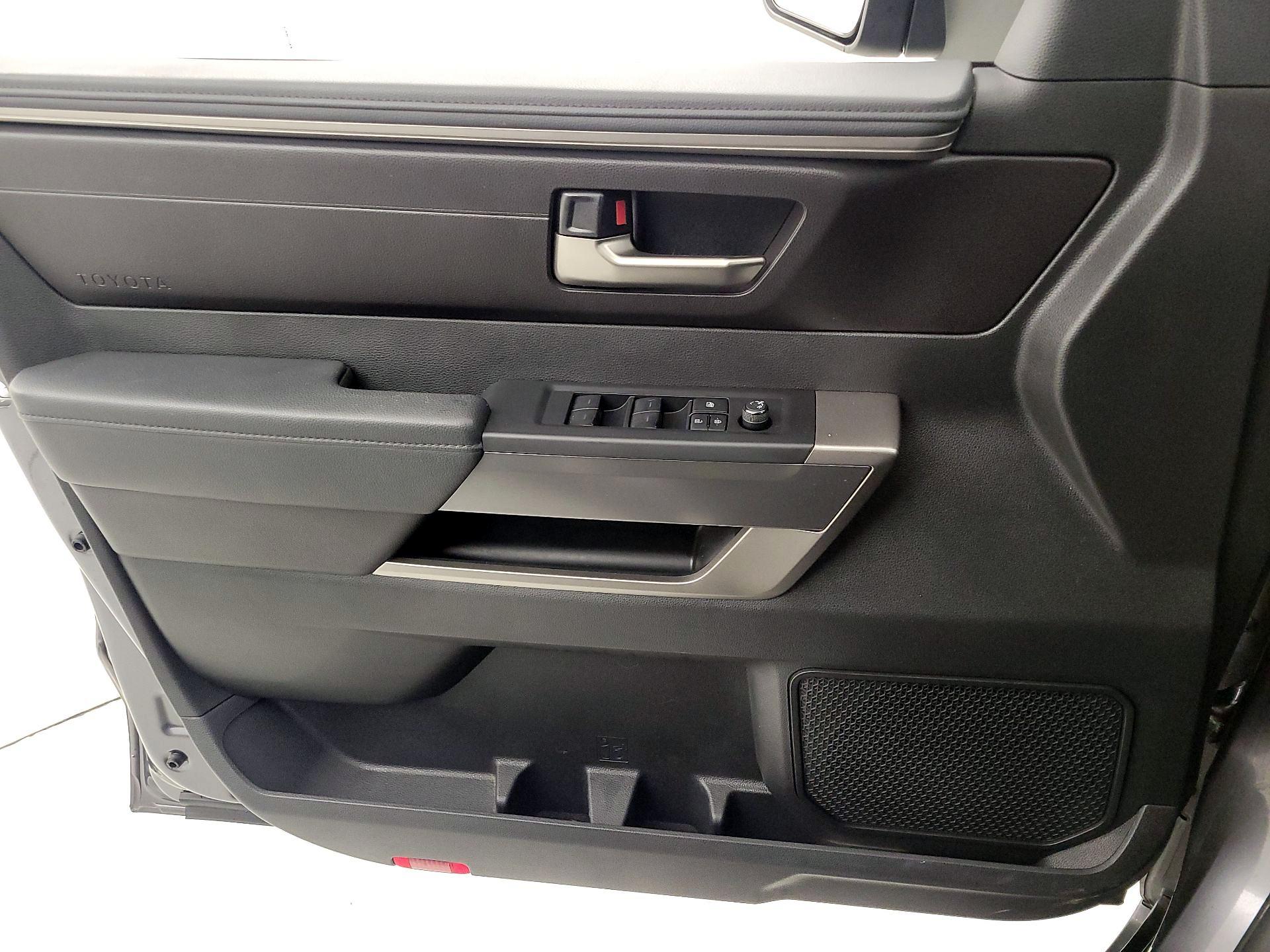 Thumbnail: 2024 Toyota Tundra - 12