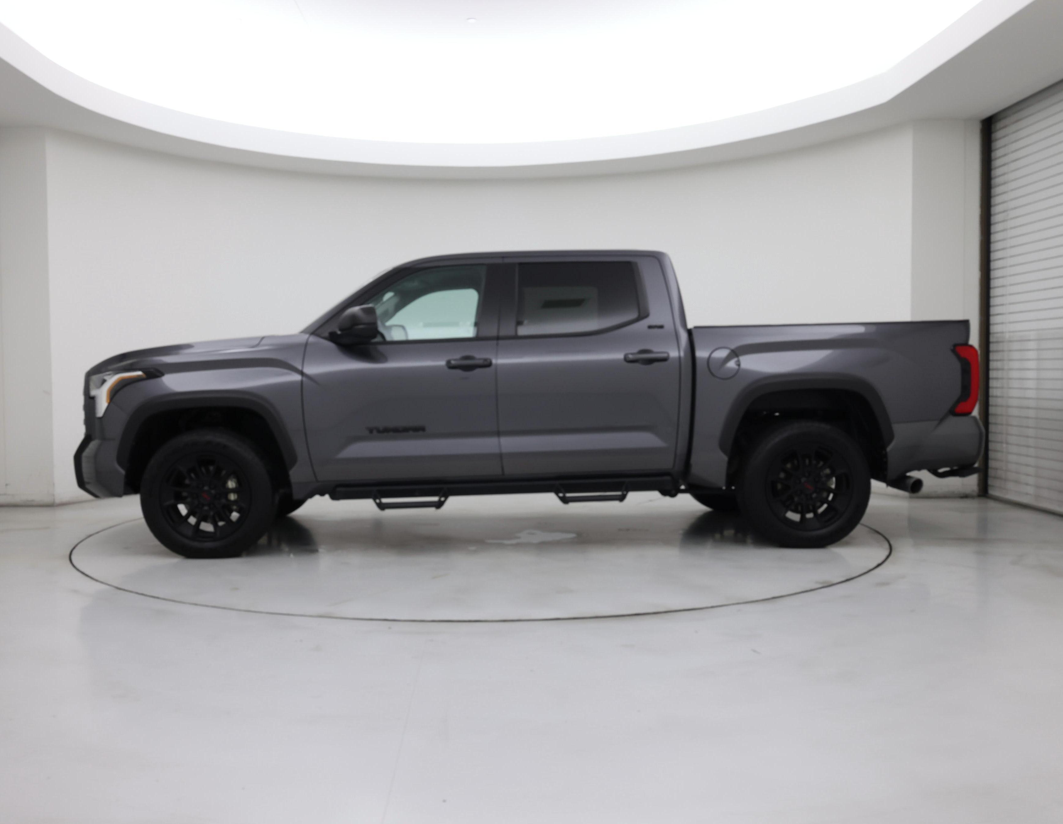 Thumbnail: 2024 Toyota Tundra - 3