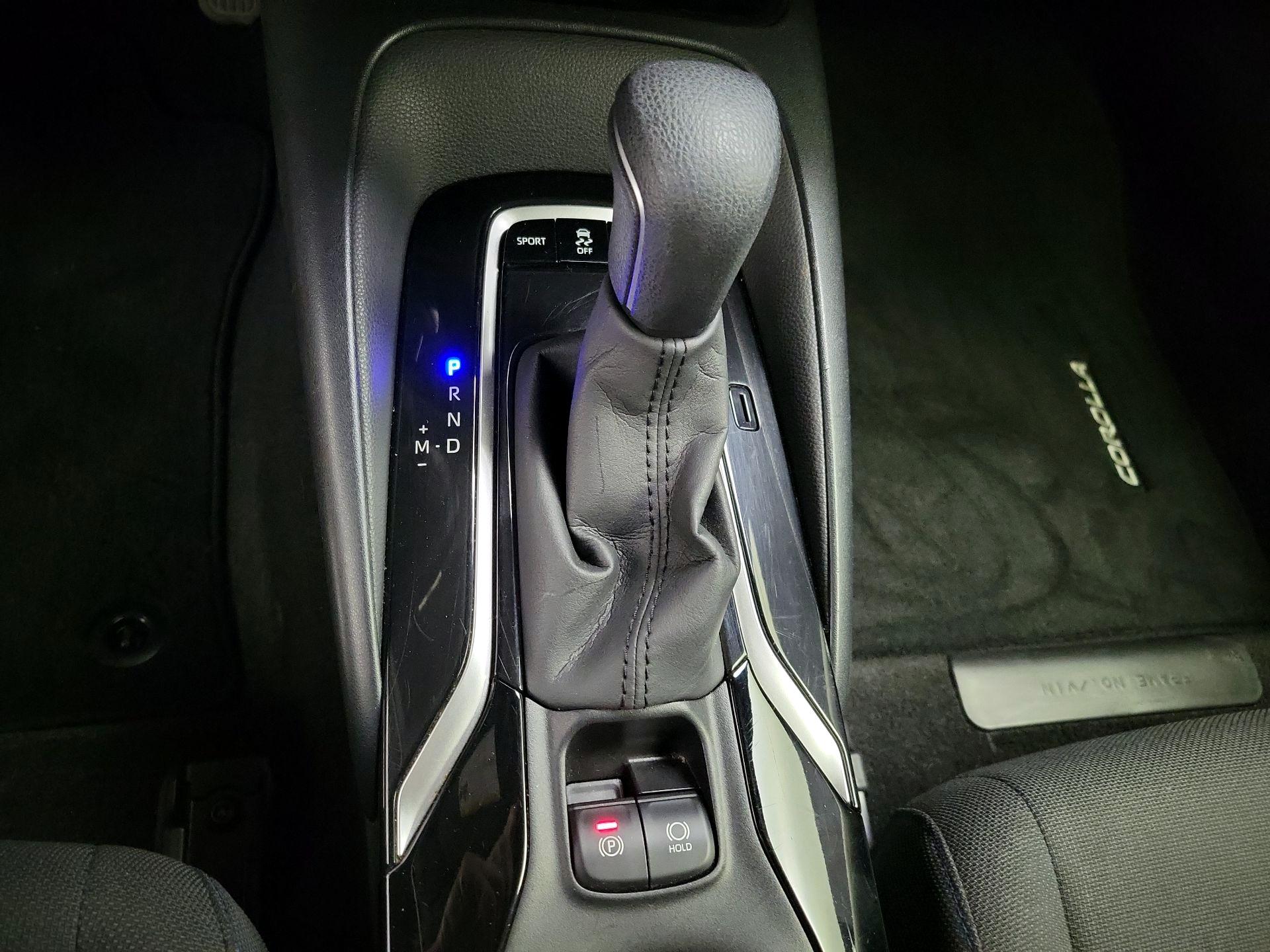 Thumbnail: 2021 Toyota Corolla - 17