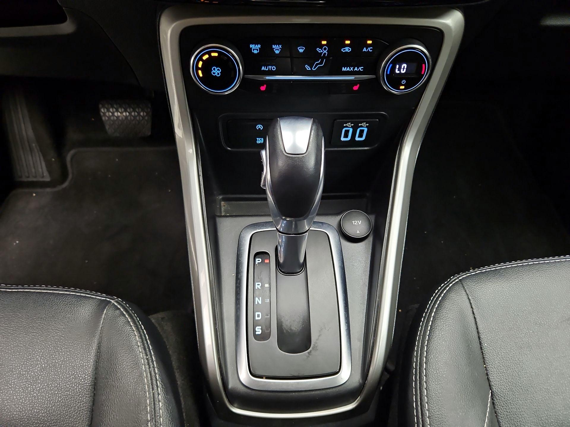 Thumbnail: 2018 Ford EcoSport - 18