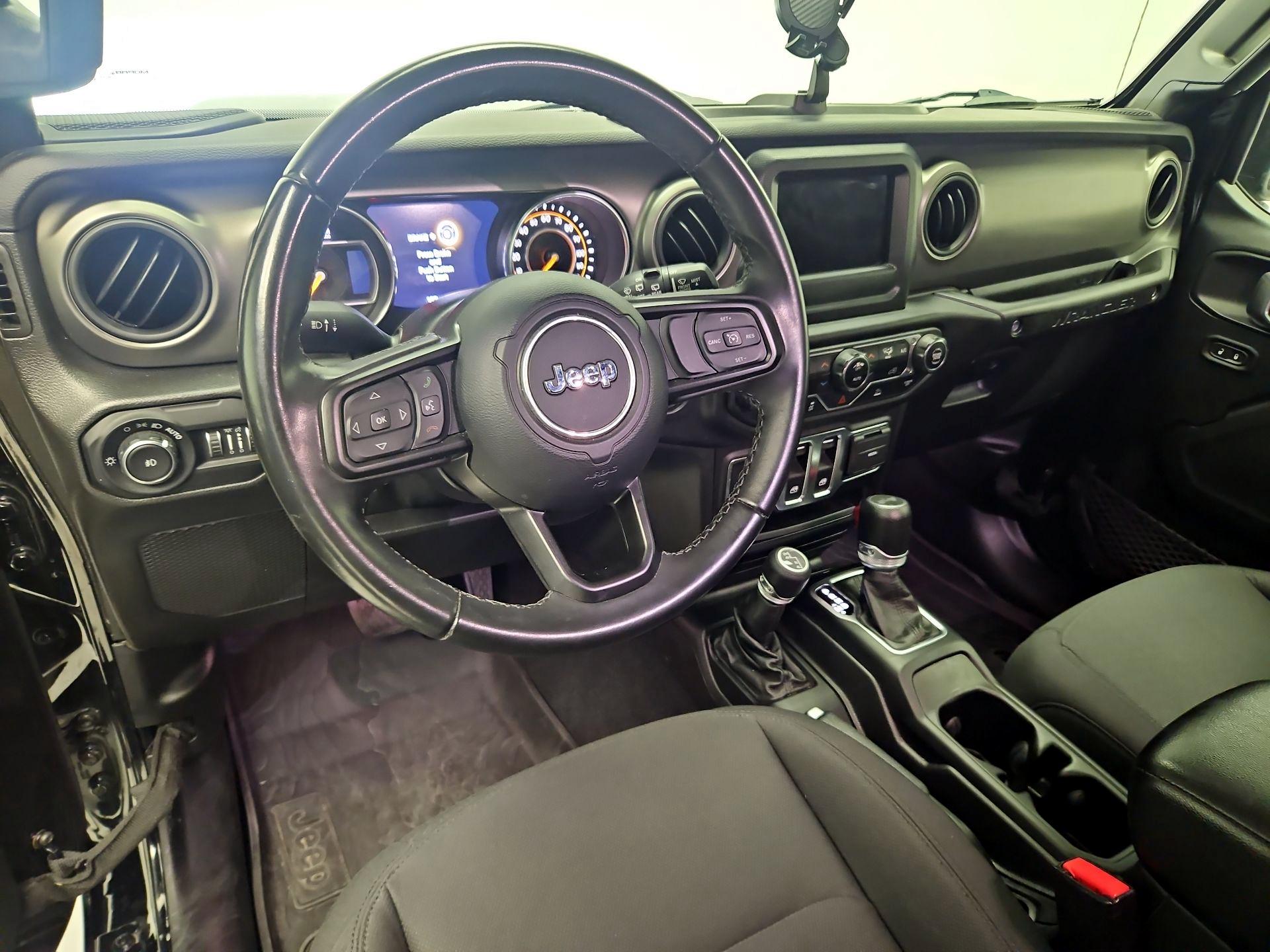 Thumbnail: 2022 Jeep Wrangler - 9