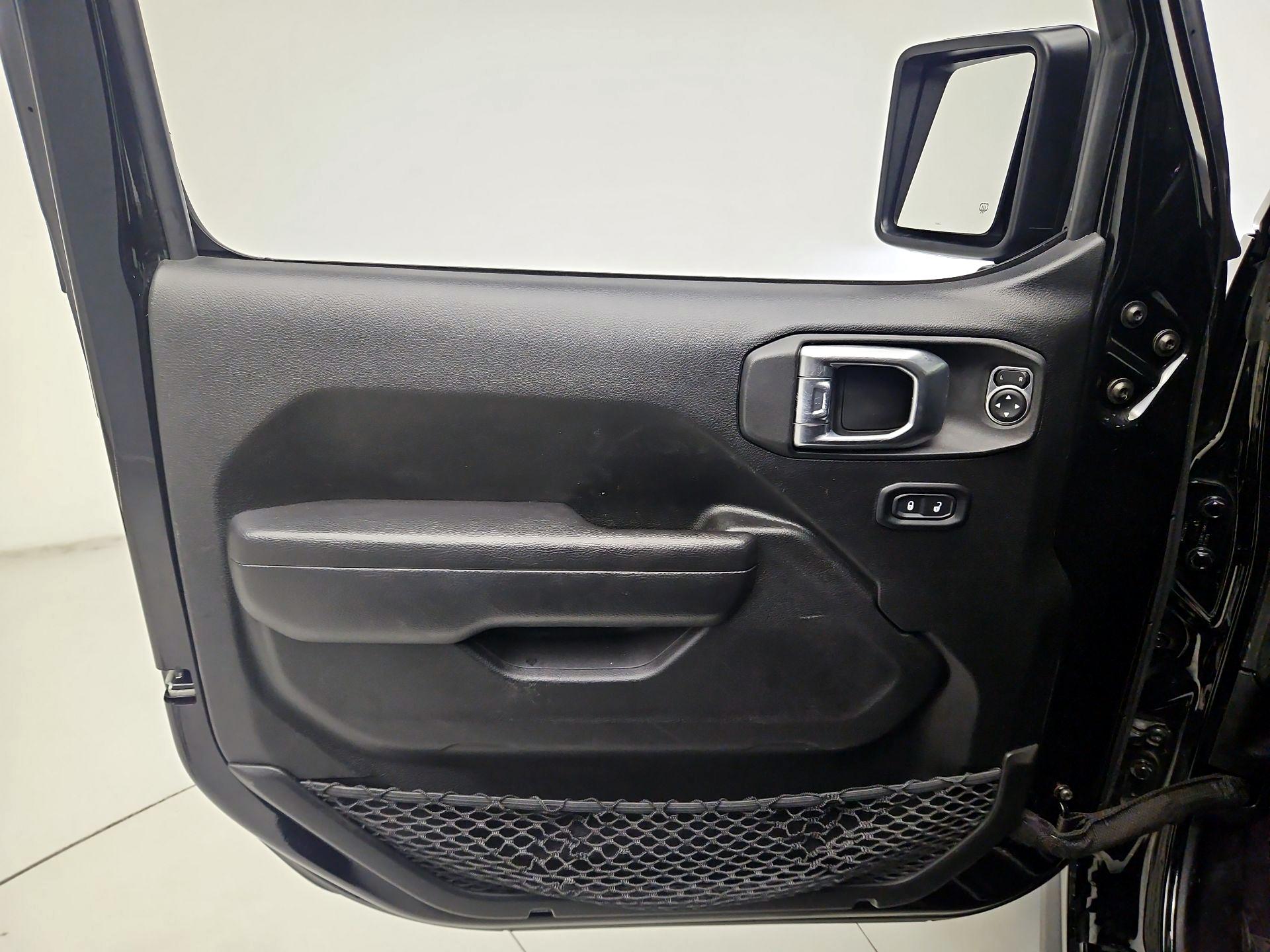 Thumbnail: 2022 Jeep Wrangler - 12