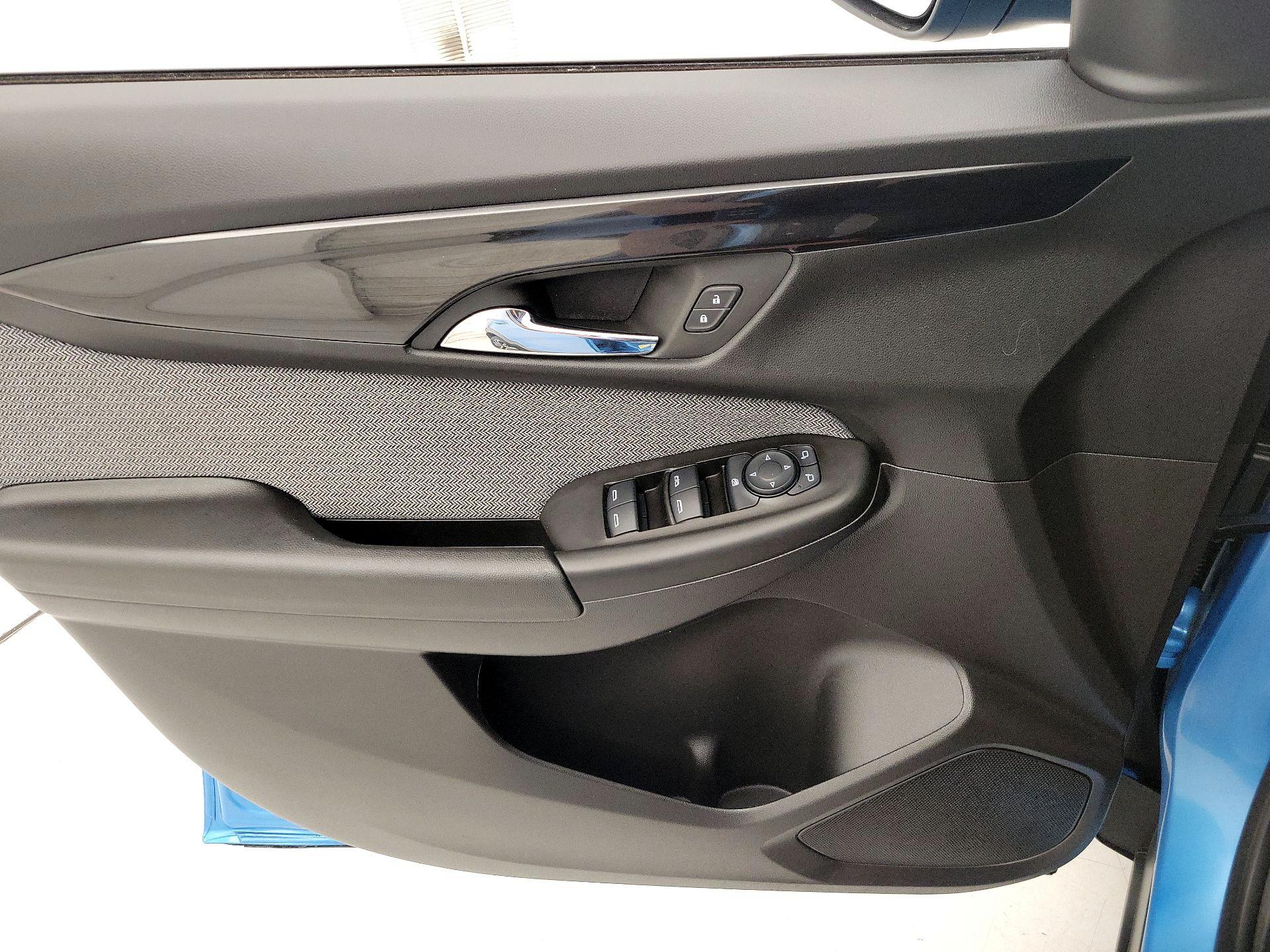 Thumbnail: 2025 Chevrolet TrailBlazer - 12