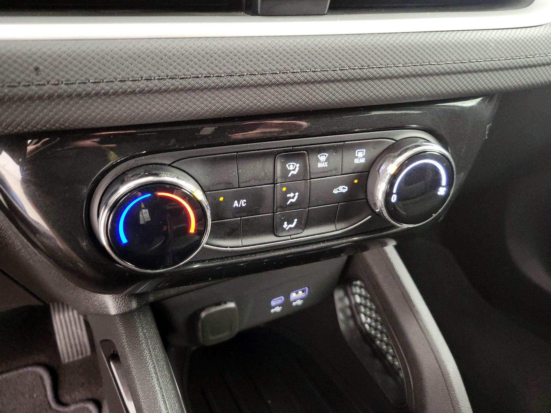 Thumbnail: 2025 Chevrolet TrailBlazer - 16