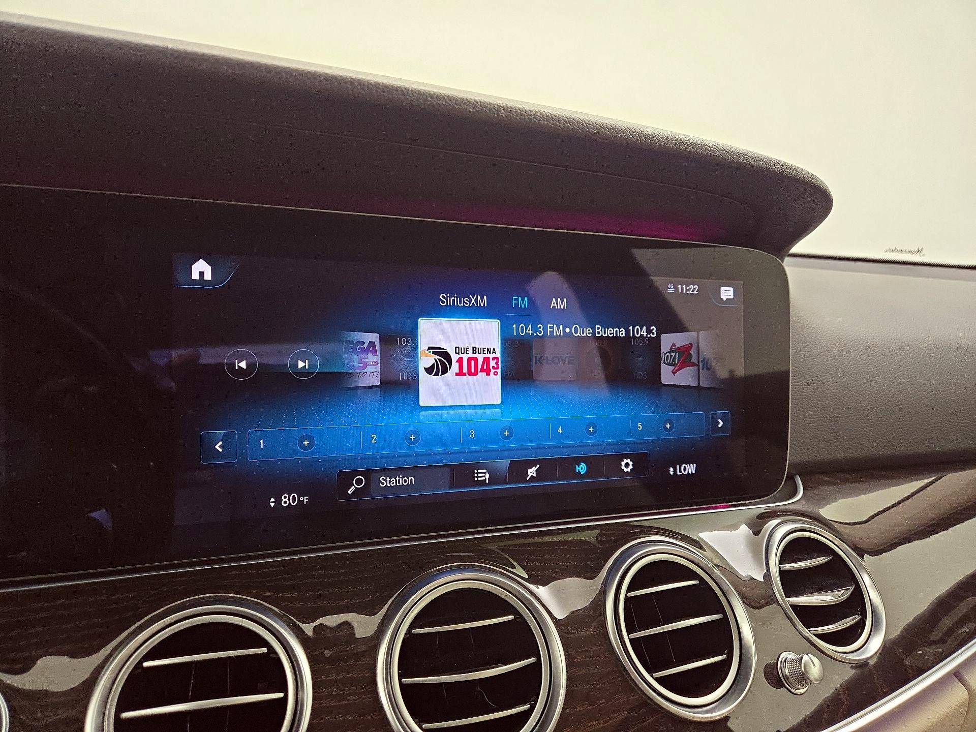 Thumbnail: 2021 Mercedes-Benz E-Class - 16