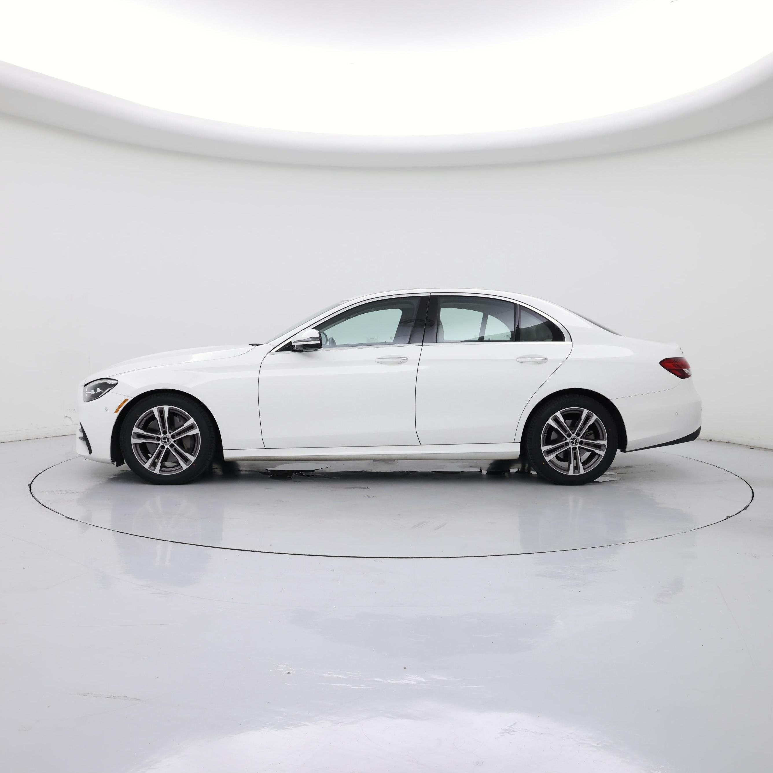 Thumbnail: 2021 Mercedes-Benz E-Class - 3