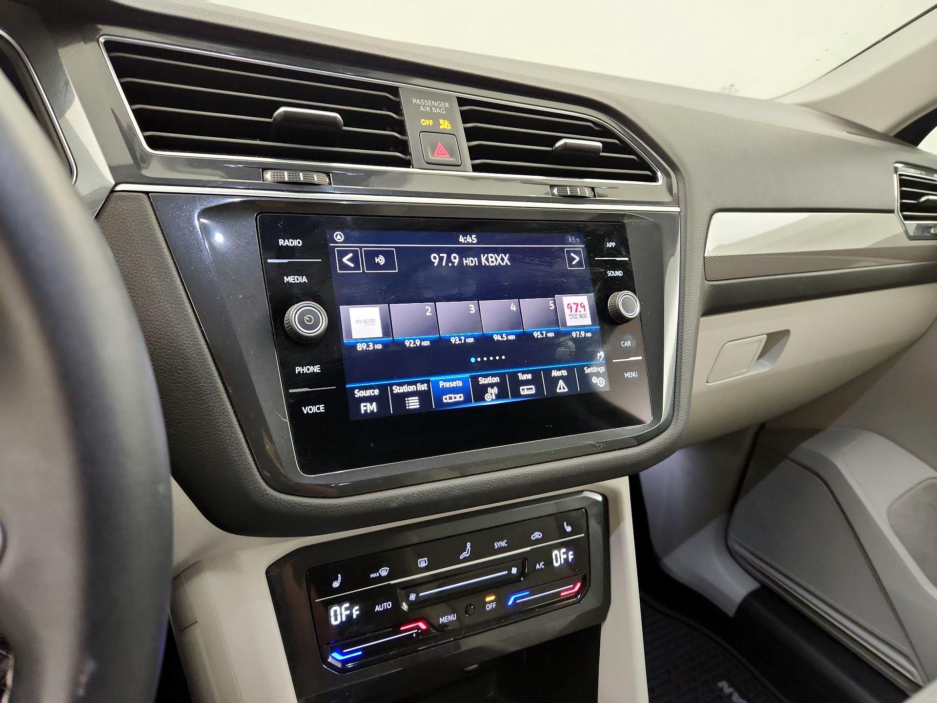 Thumbnail: 2023 Volkswagen Tiguan - 13