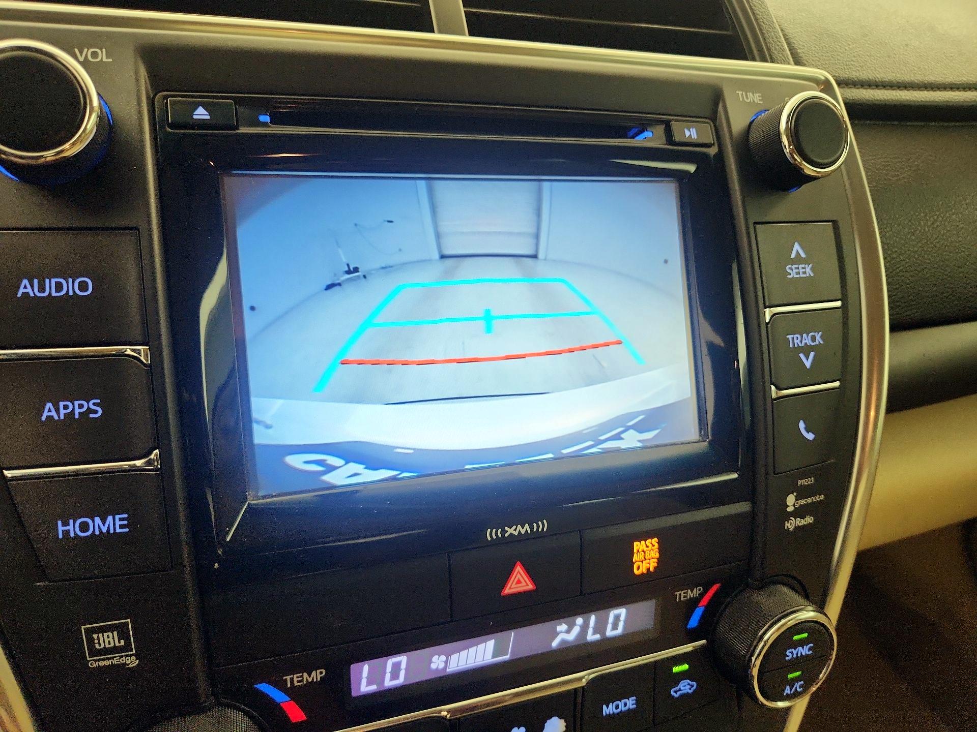 Thumbnail: 2017 Toyota Camry - 14