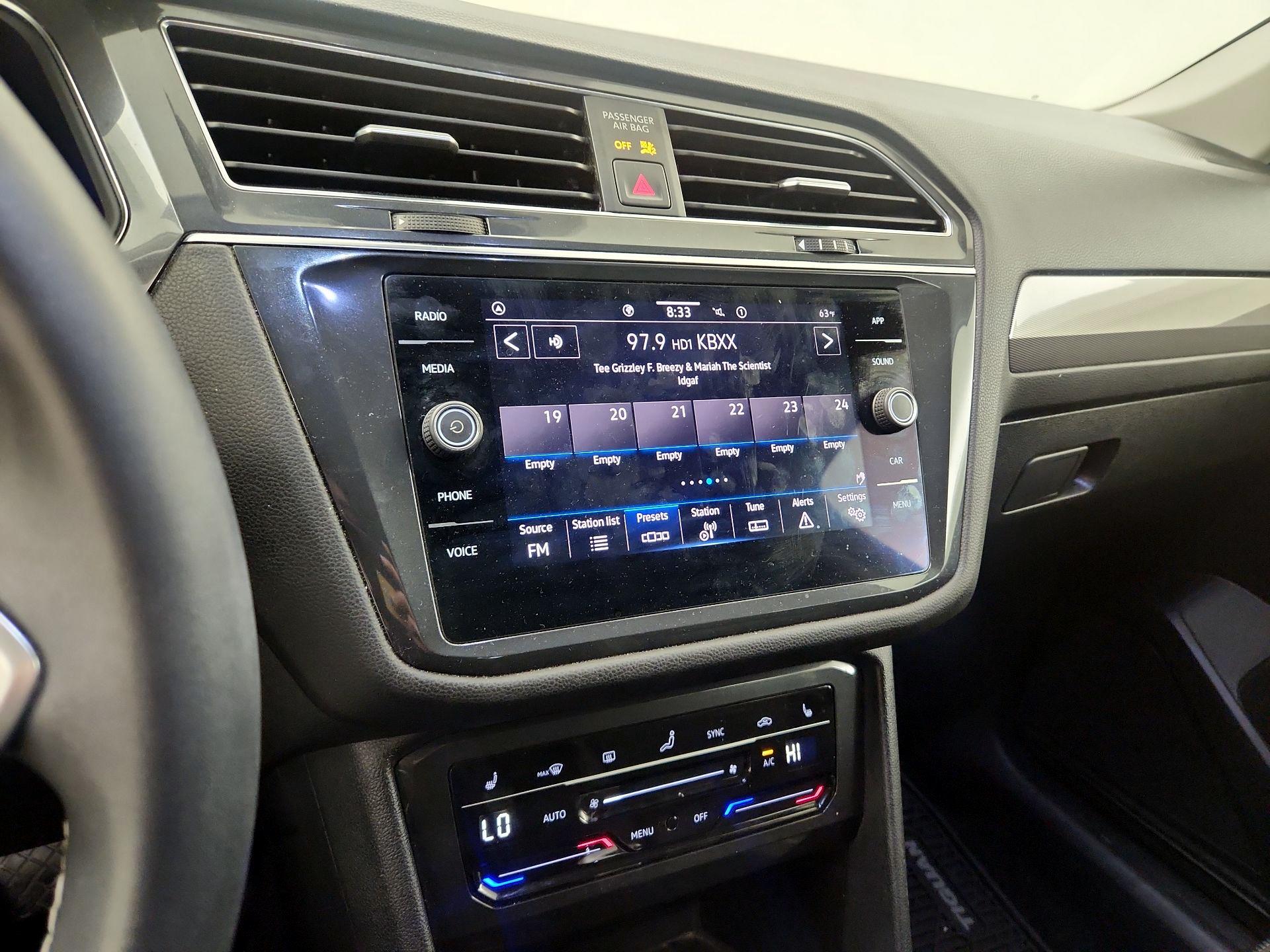 Thumbnail: 2022 Volkswagen Tiguan - 13