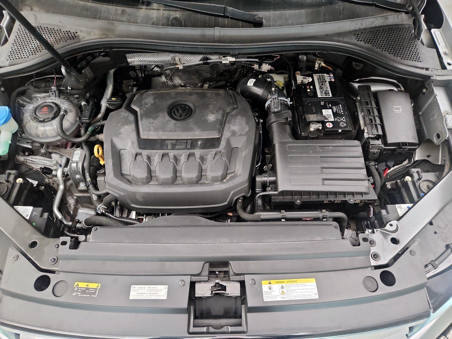 Thumbnail: 2022 Volkswagen Tiguan - 17