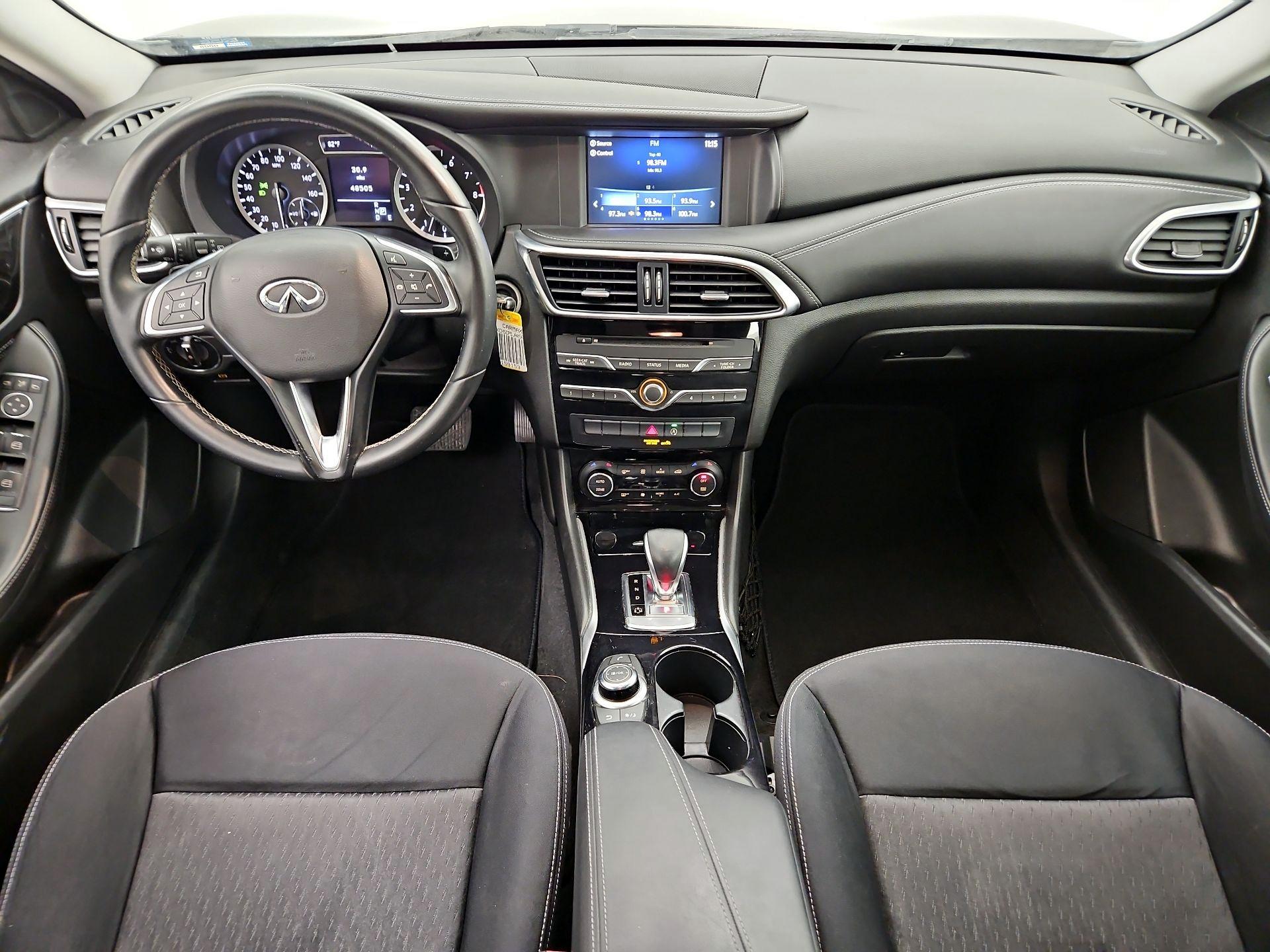 Thumbnail: 2018 INFINITI QX30 - 9