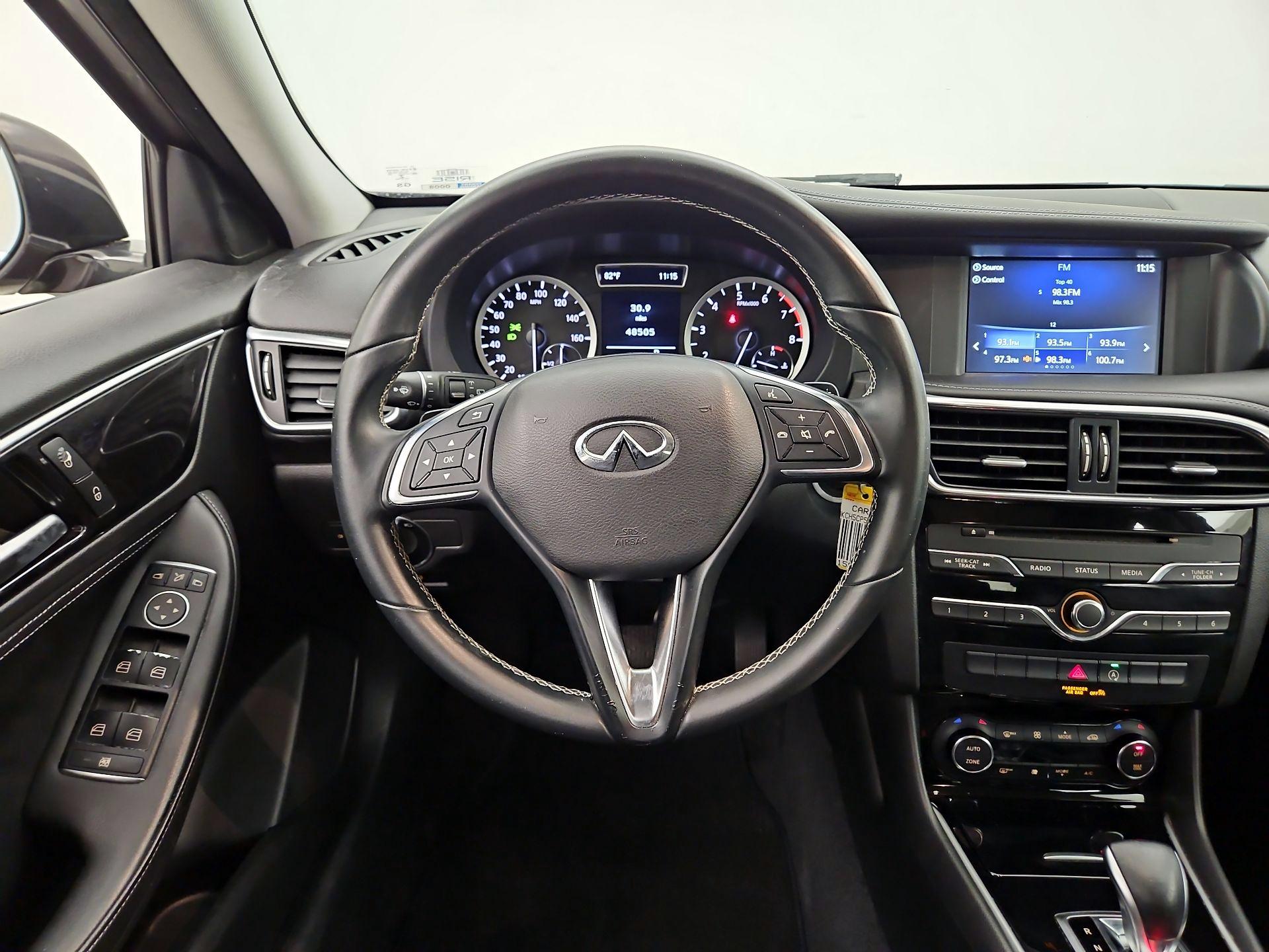 Thumbnail: 2018 INFINITI QX30 - 10