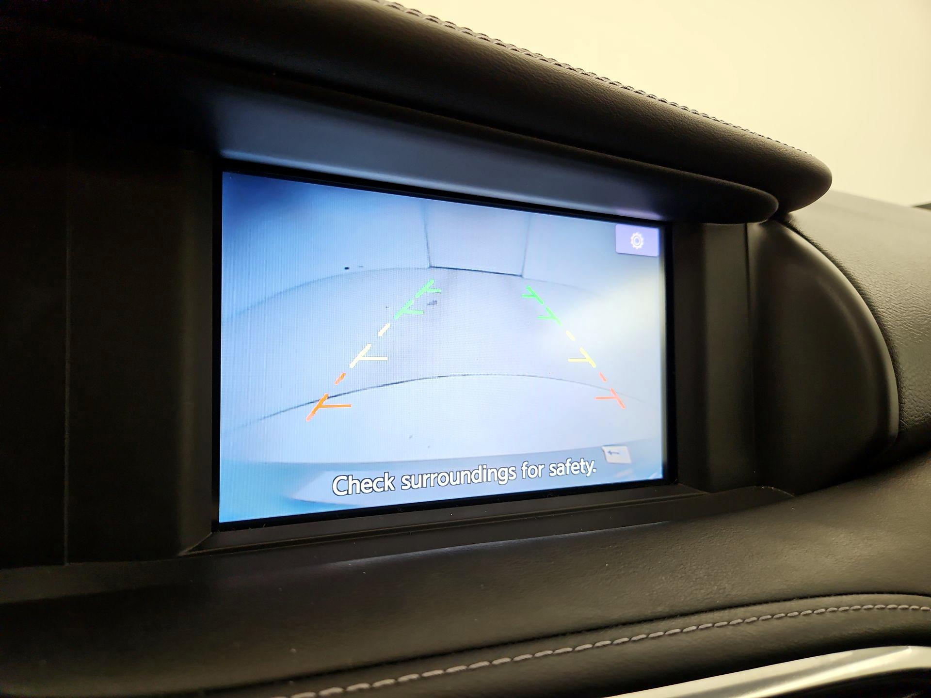 Thumbnail: 2018 INFINITI QX30 - 14