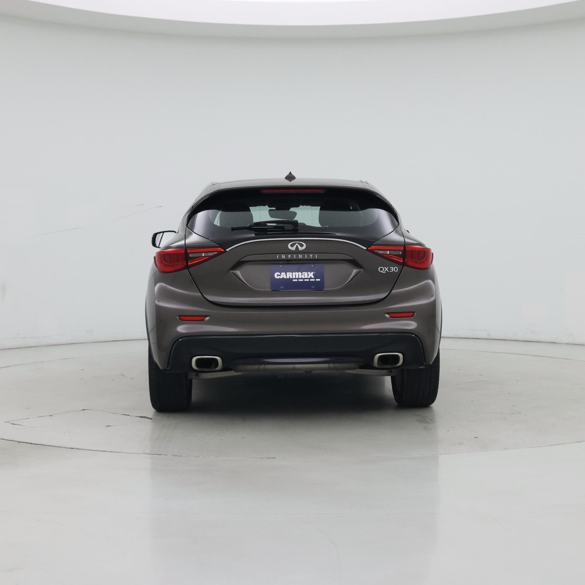 Thumbnail: 2018 INFINITI QX30 - 6